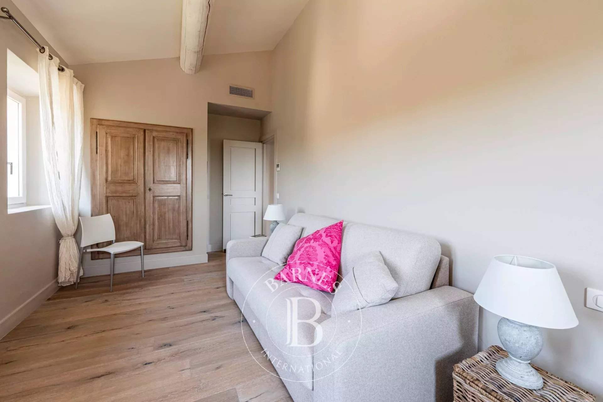 Gordes  - Mas 4 Bedrooms - picture 13