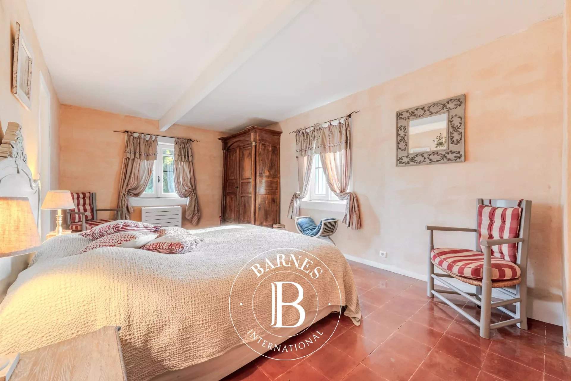 Eygalières  - Property 3 Bedrooms - picture 9