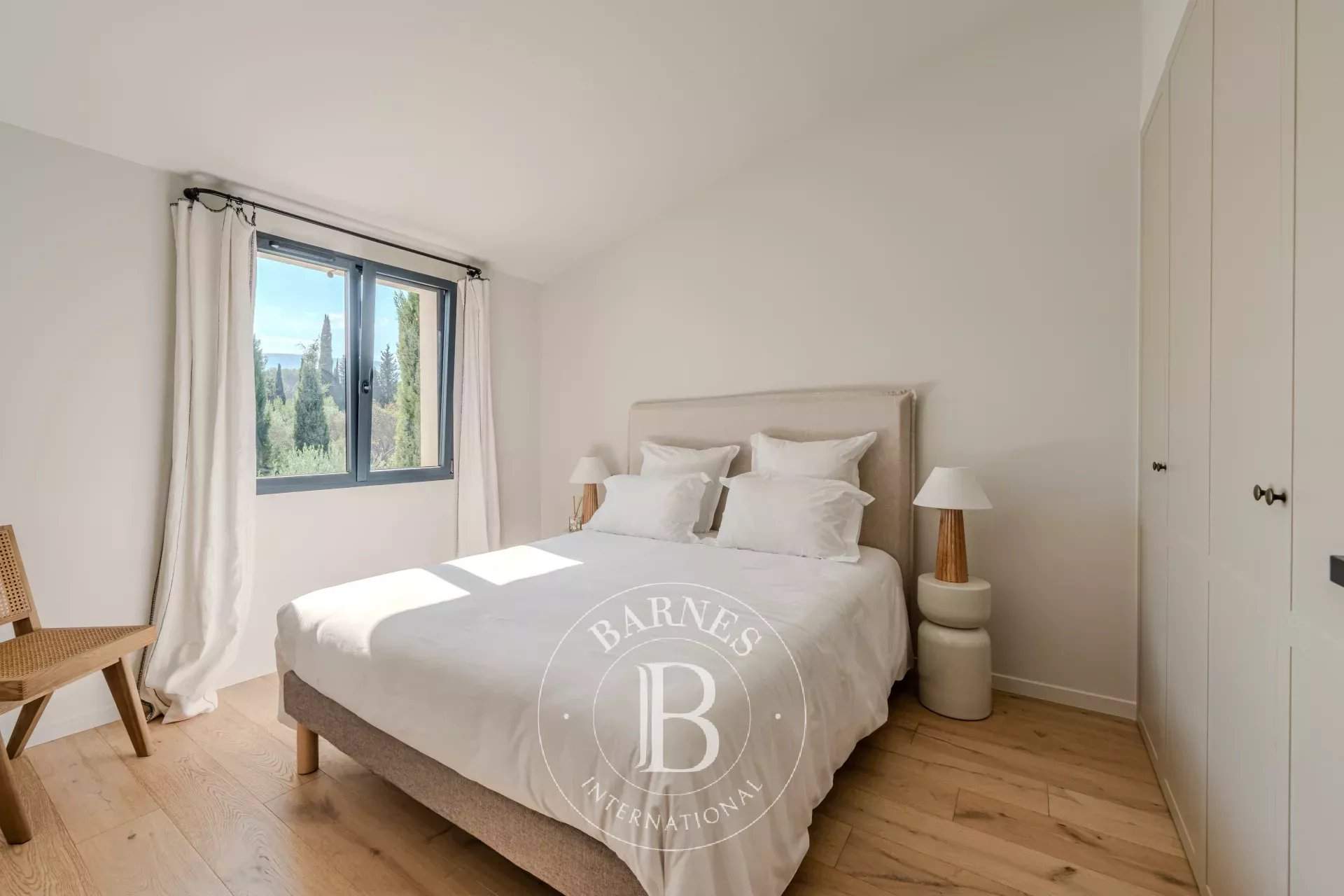 Eygalières  - House 4 Bedrooms - picture 10