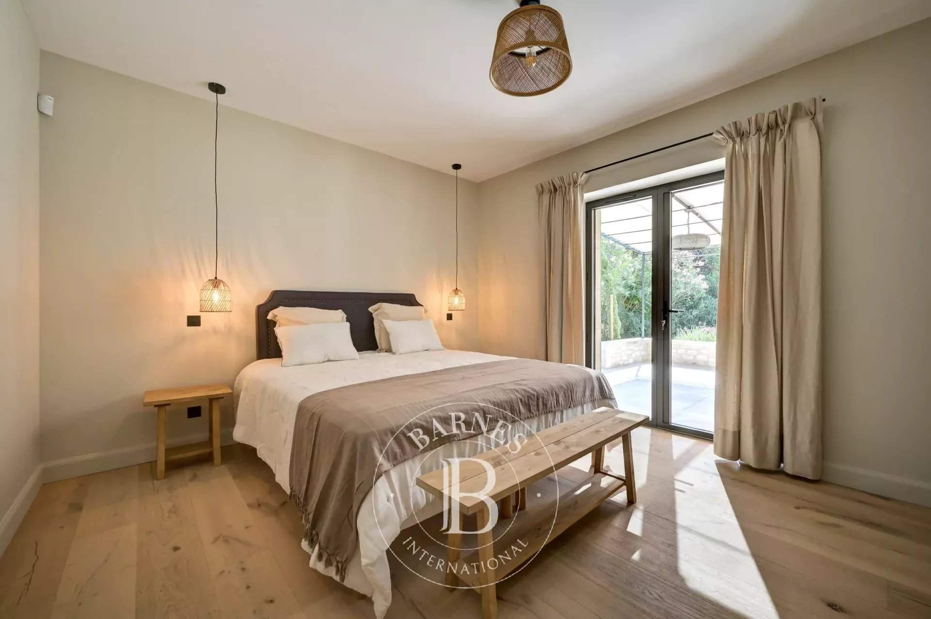 Saint-Rémy-de-Provence  - House 4 Bedrooms - picture 7