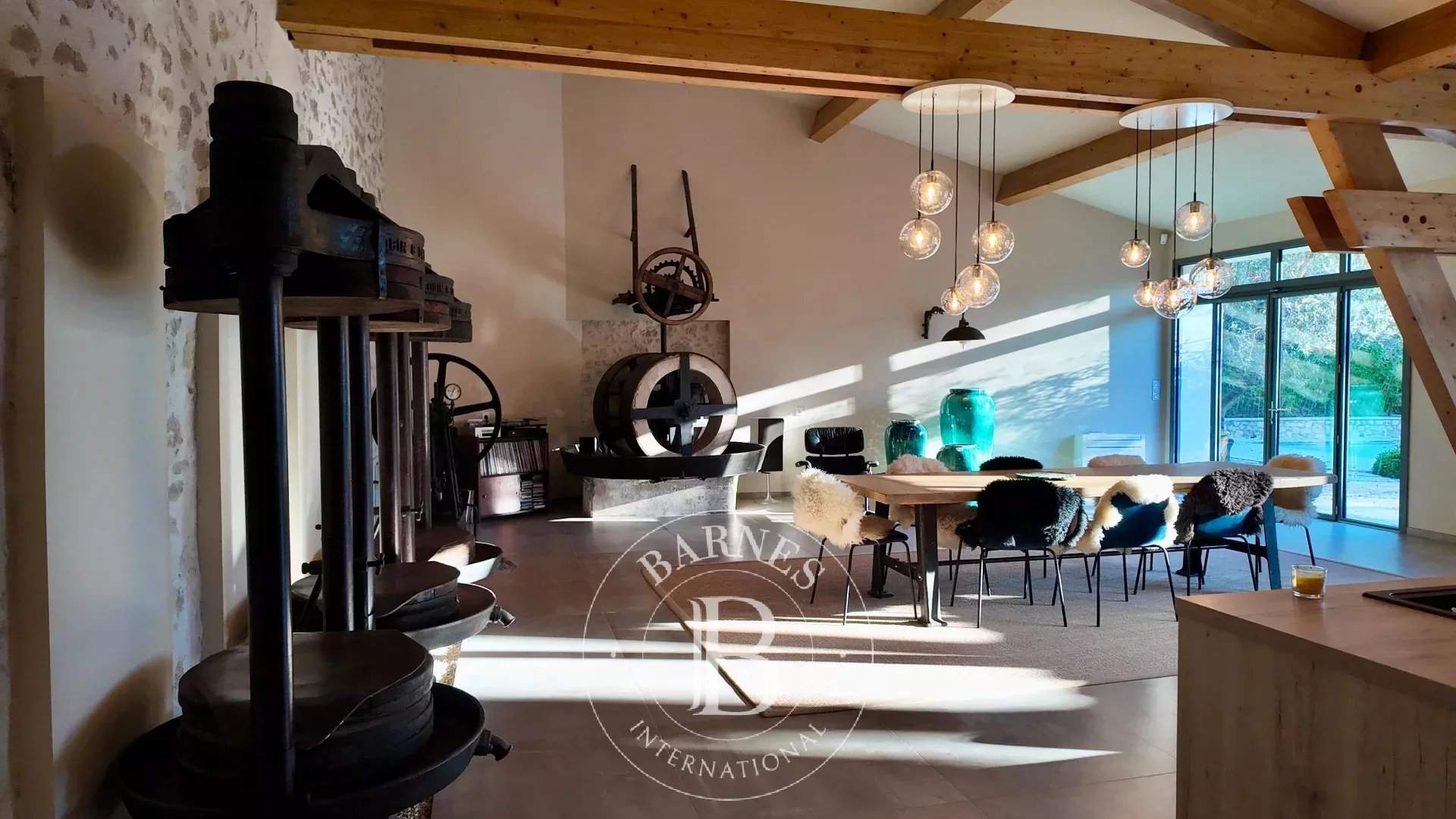 Pernes-les-Fontaines  - Casa de pueblo 11 Cuartos 8 Habitaciones - picture 11