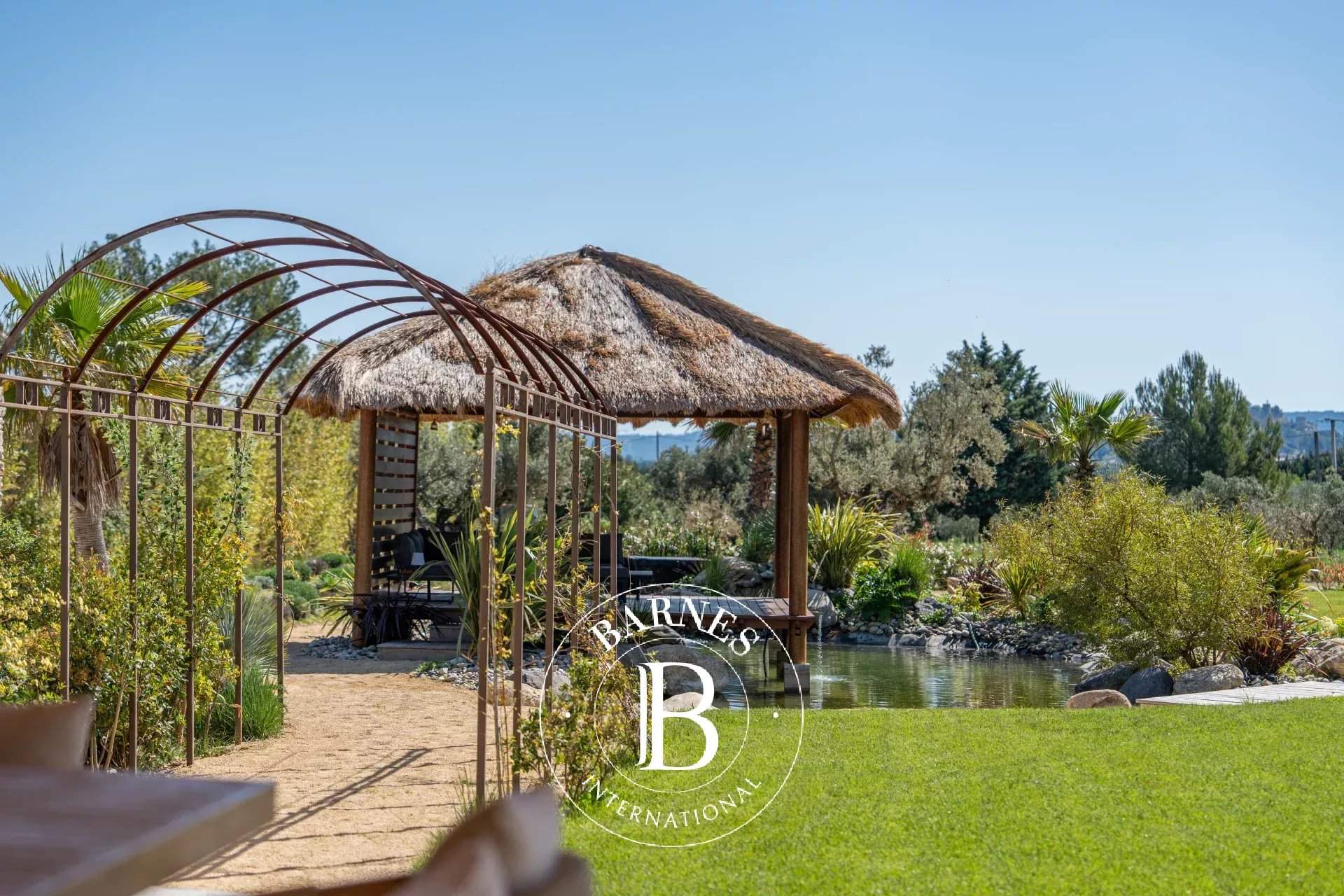 Eygalières  - Maison 8 Pi&egrave;ces 6 Chambres - picture 5