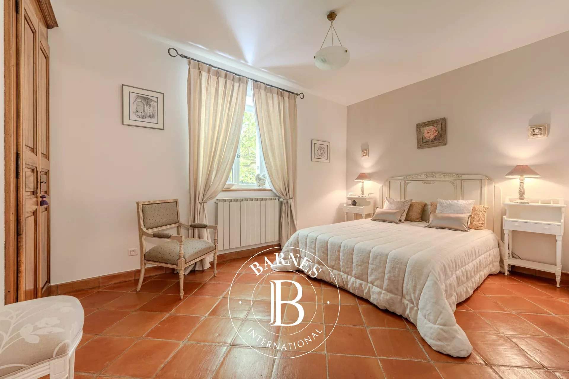 Cheval-Blanc  - Maison 12 Pi&egrave;ces 4 Chambres - picture 14