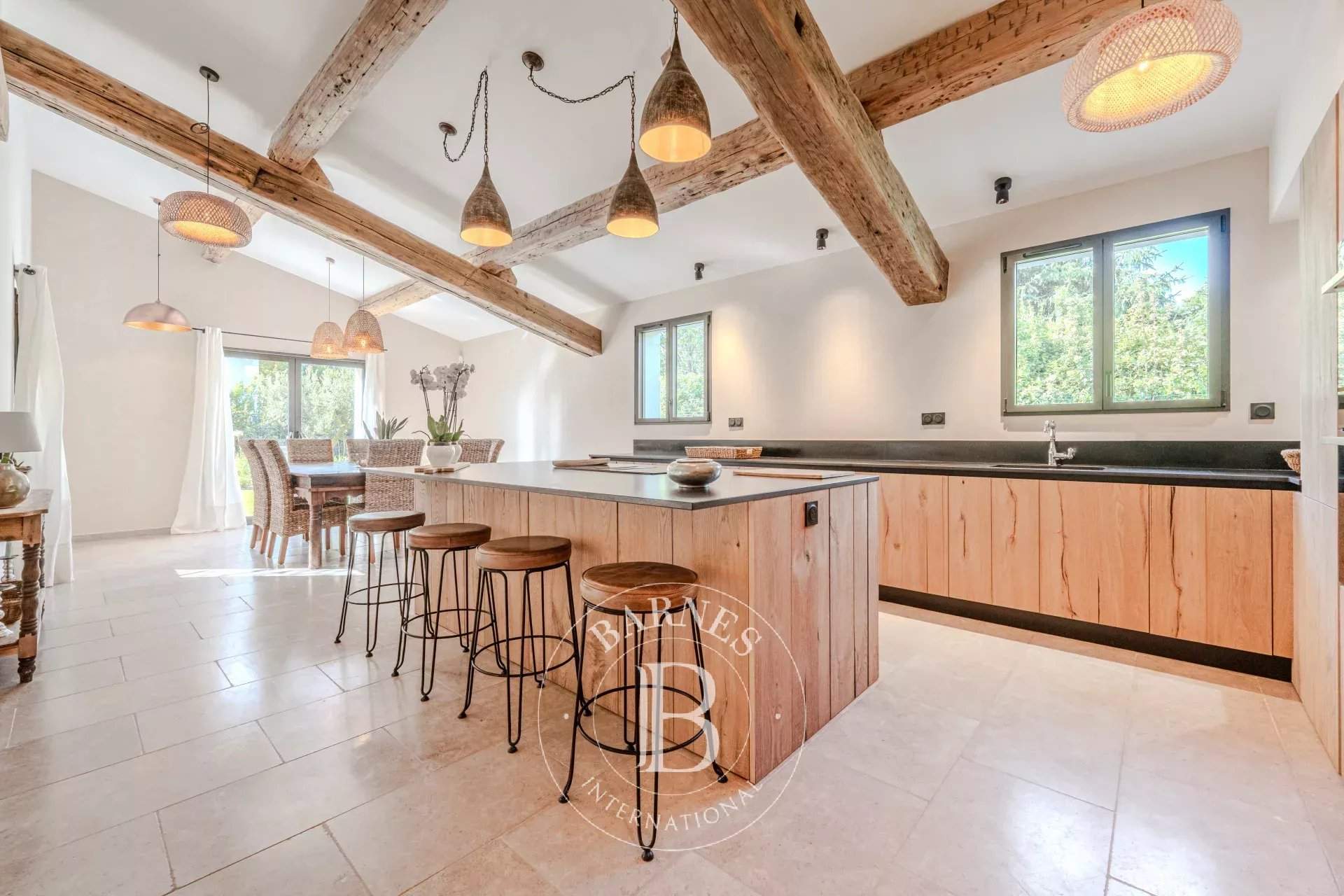 Saint-Rémy-de-Provence  - House 4 Bedrooms - picture 8