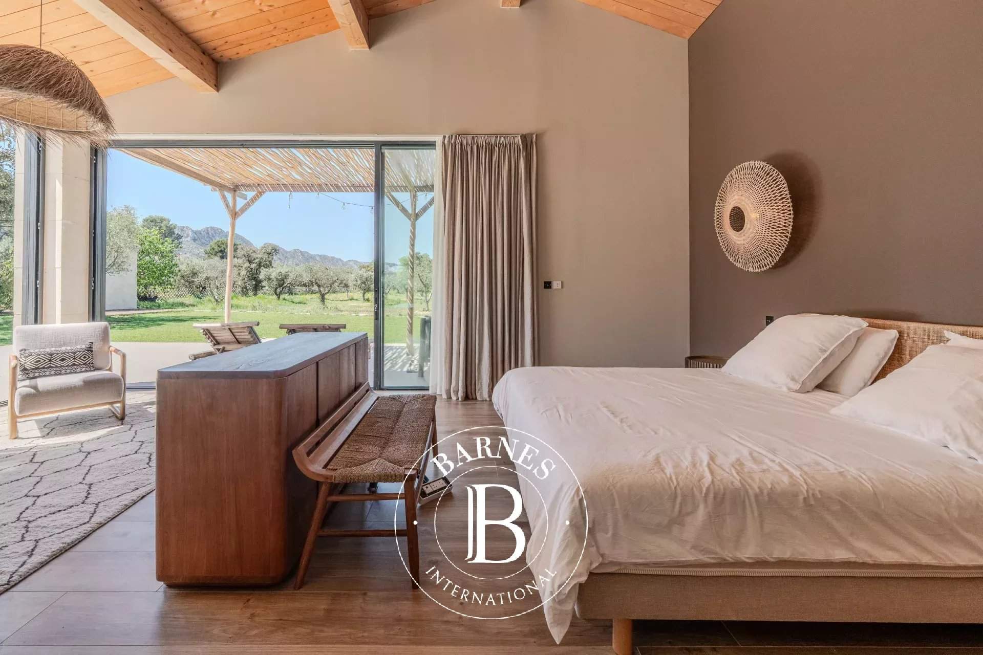 Eygalières  - Maison 8 Pi&egrave;ces 6 Chambres - picture 18