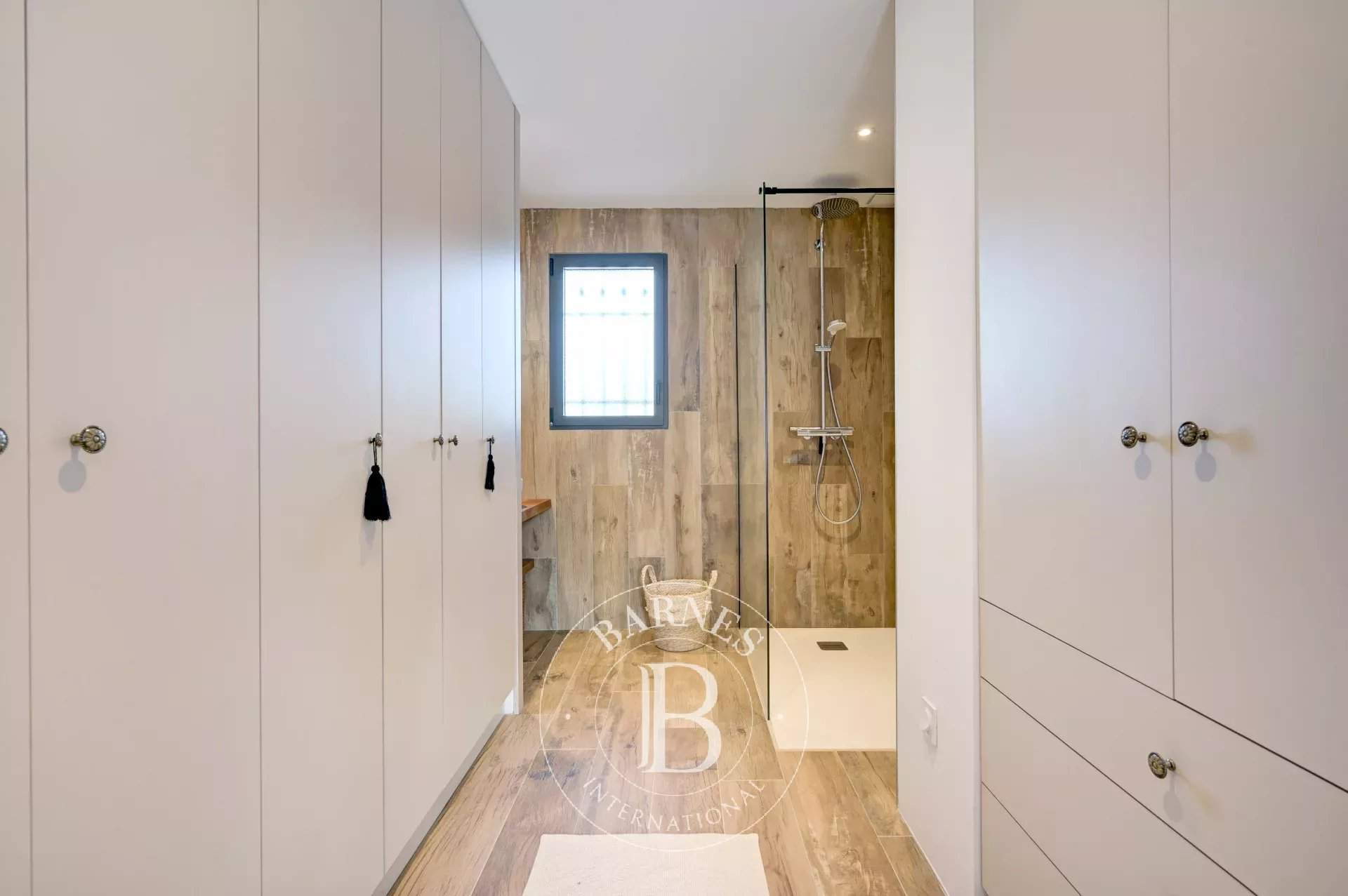 Mollégès  - Maison 5 Pièces 4 Chambres - picture 9