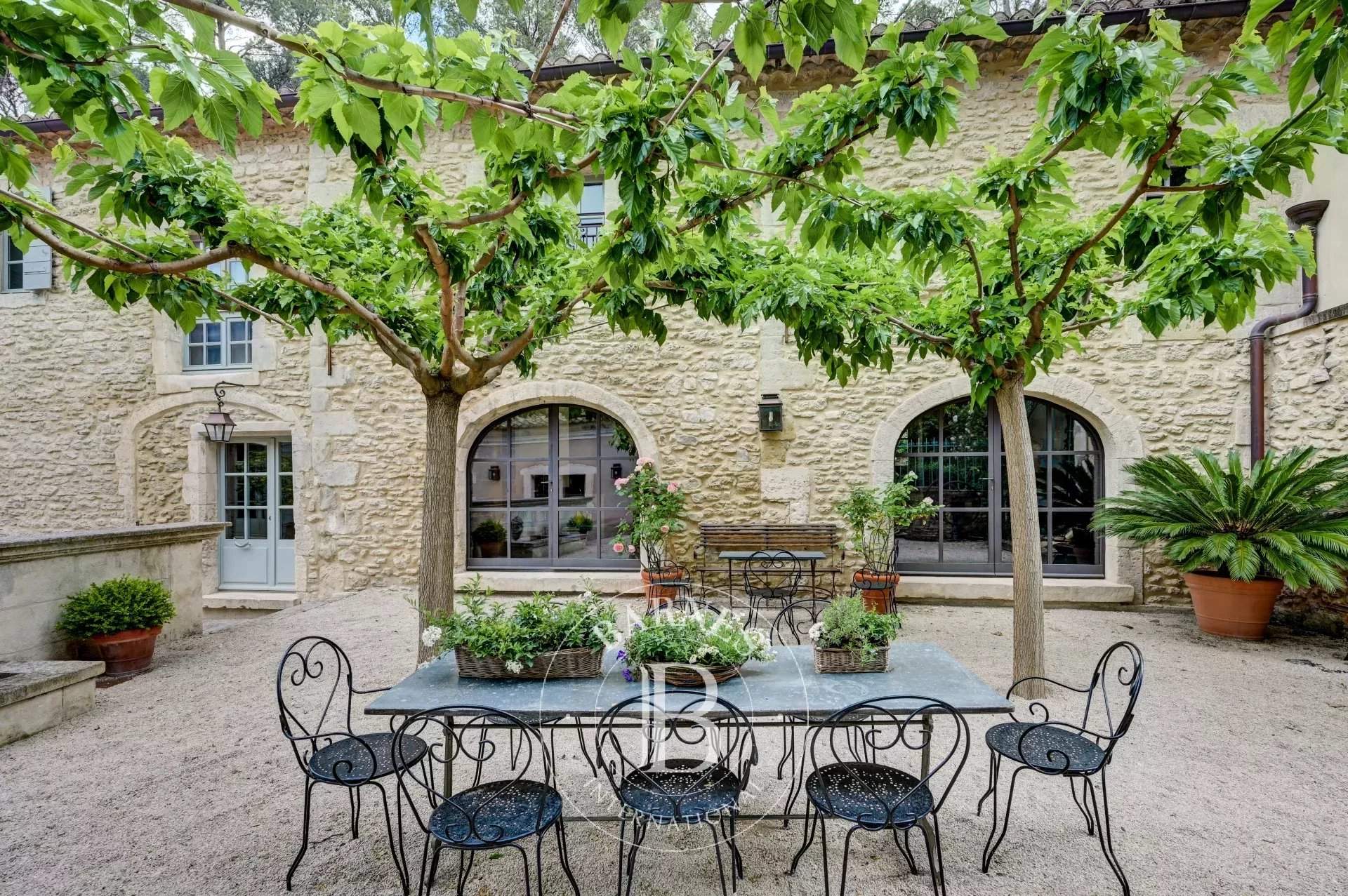 Saint-Rémy-de-Provence  - Property 9 Bedrooms - picture 12