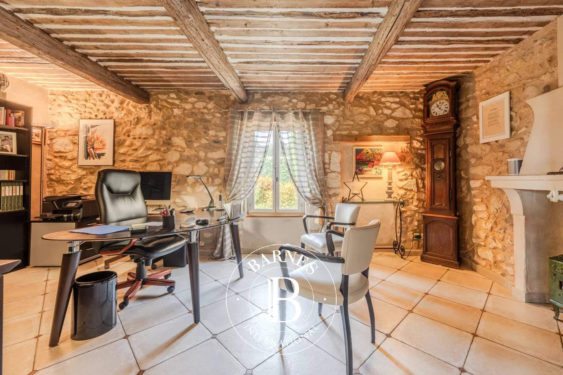 Cheval-Blanc  - Maison 12 Pi&egrave;ces 4 Chambres - picture 16