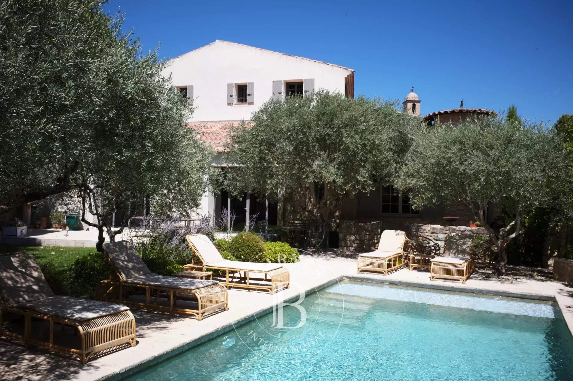 Mormoiron  - Maison de village 11 Pi&egrave;ces 8 Chambres - picture 6