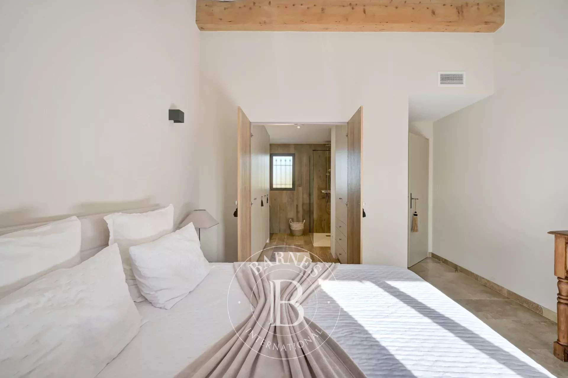 Mollégès  - Maison 5 Pièces 4 Chambres - picture 8