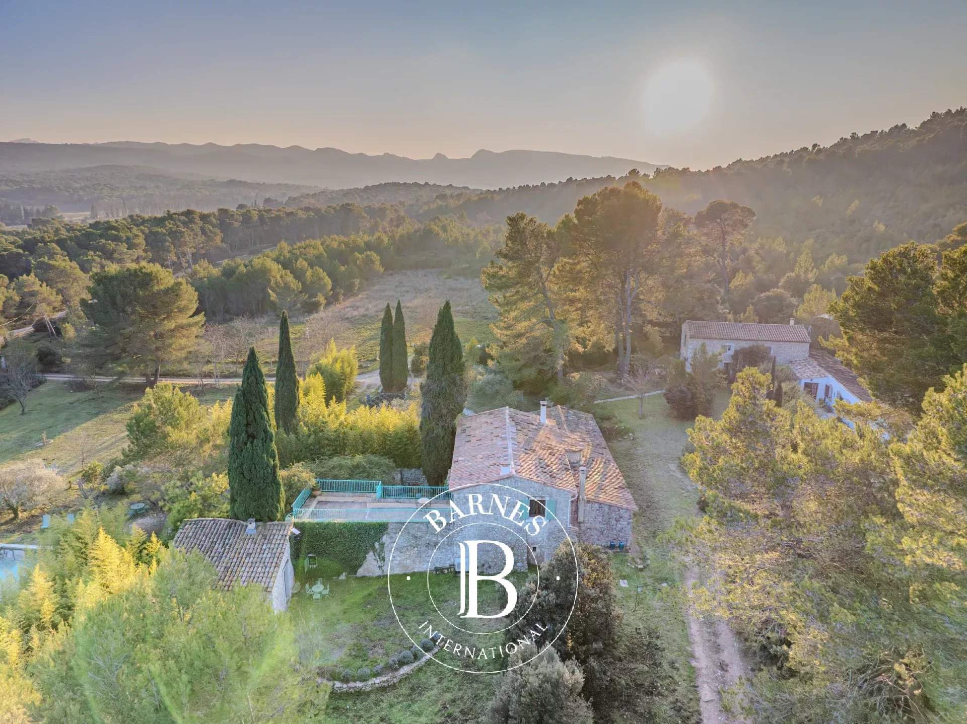 Eygalières  - Property 3 Bedrooms - picture 10