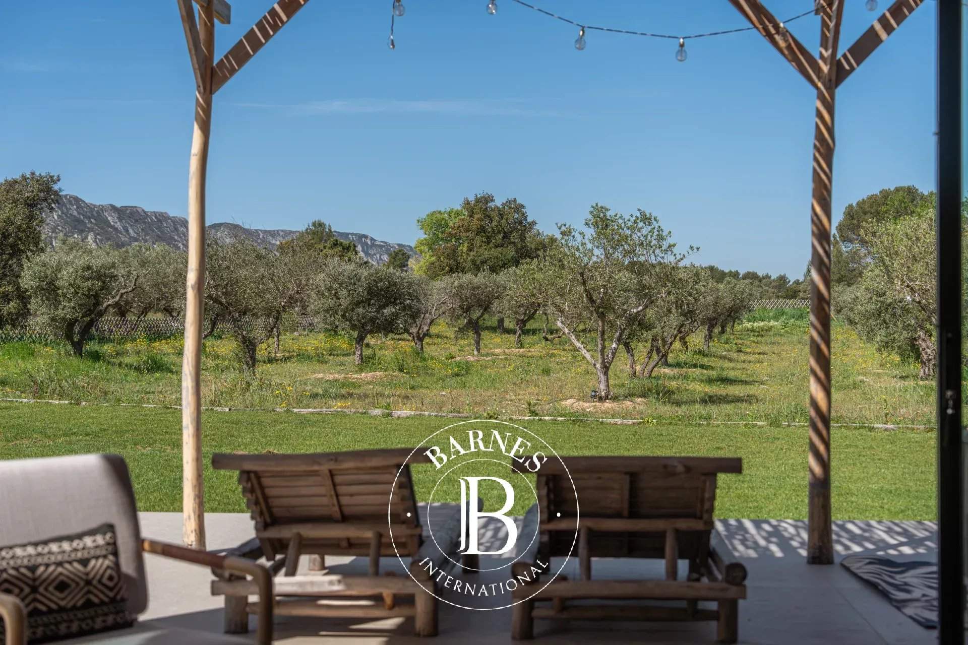 Eygalières  - Maison 8 Pi&egrave;ces 6 Chambres - picture 11