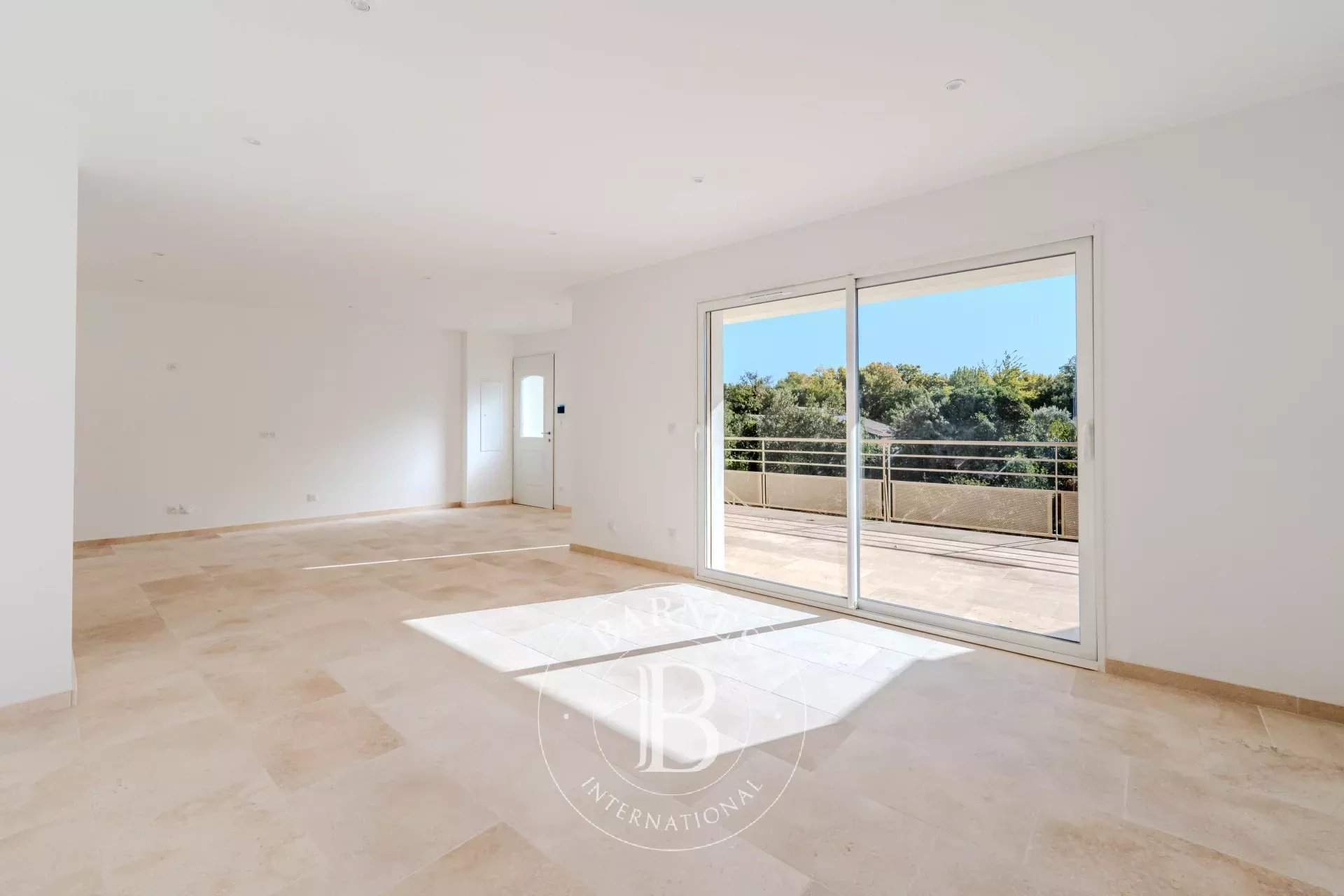 Avignon  - Immeuble 26 Pièces - picture 7