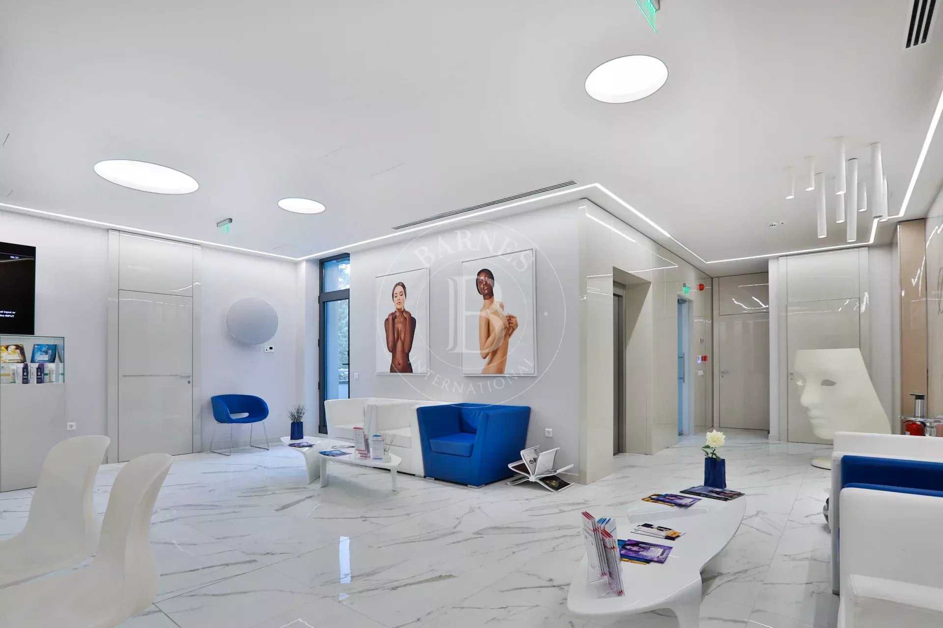 Sofia  - Commerce 16 Pi&egrave;ces