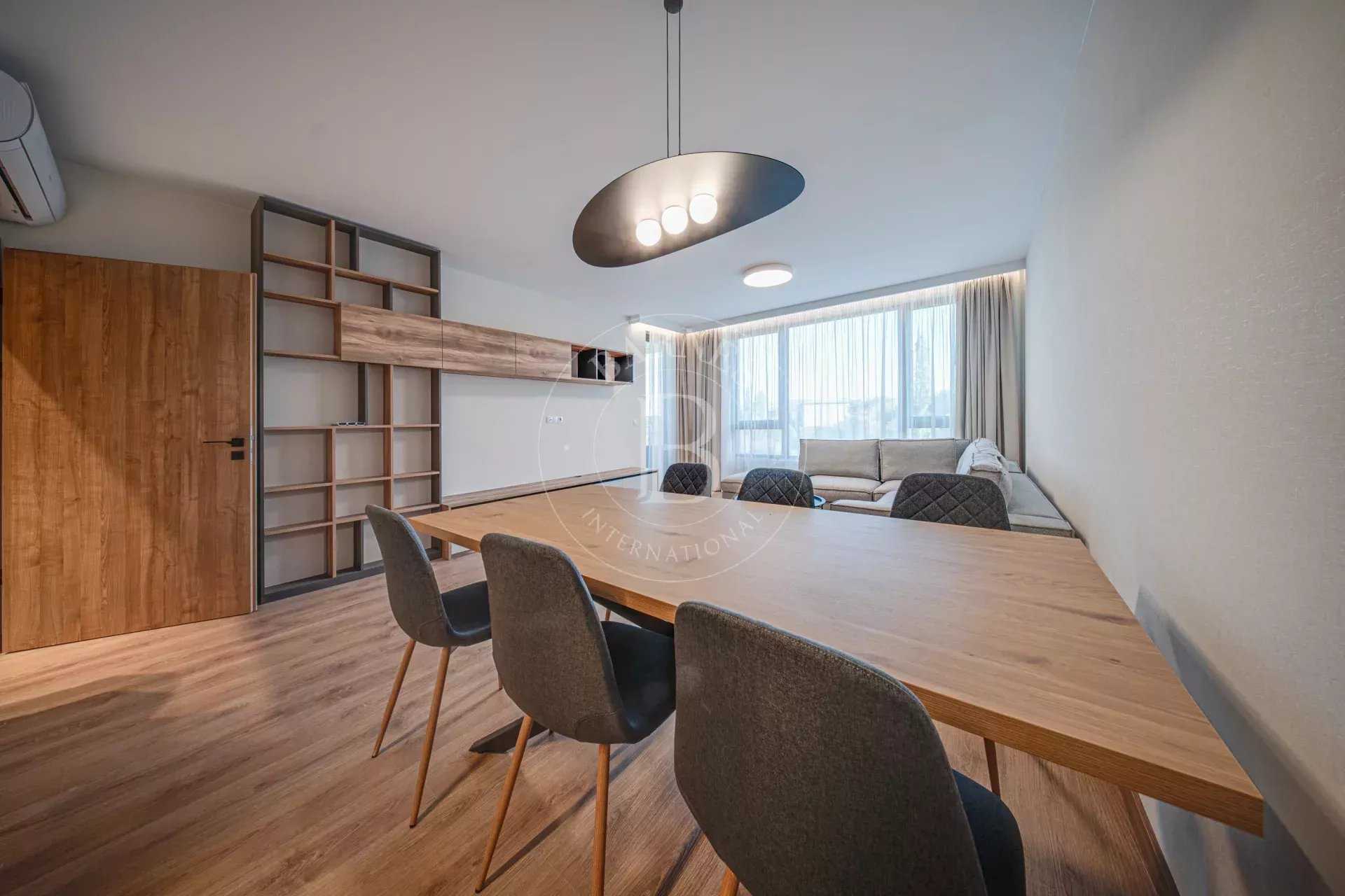 Sofia  - Piso 3 Cuartos 2 Habitaciones