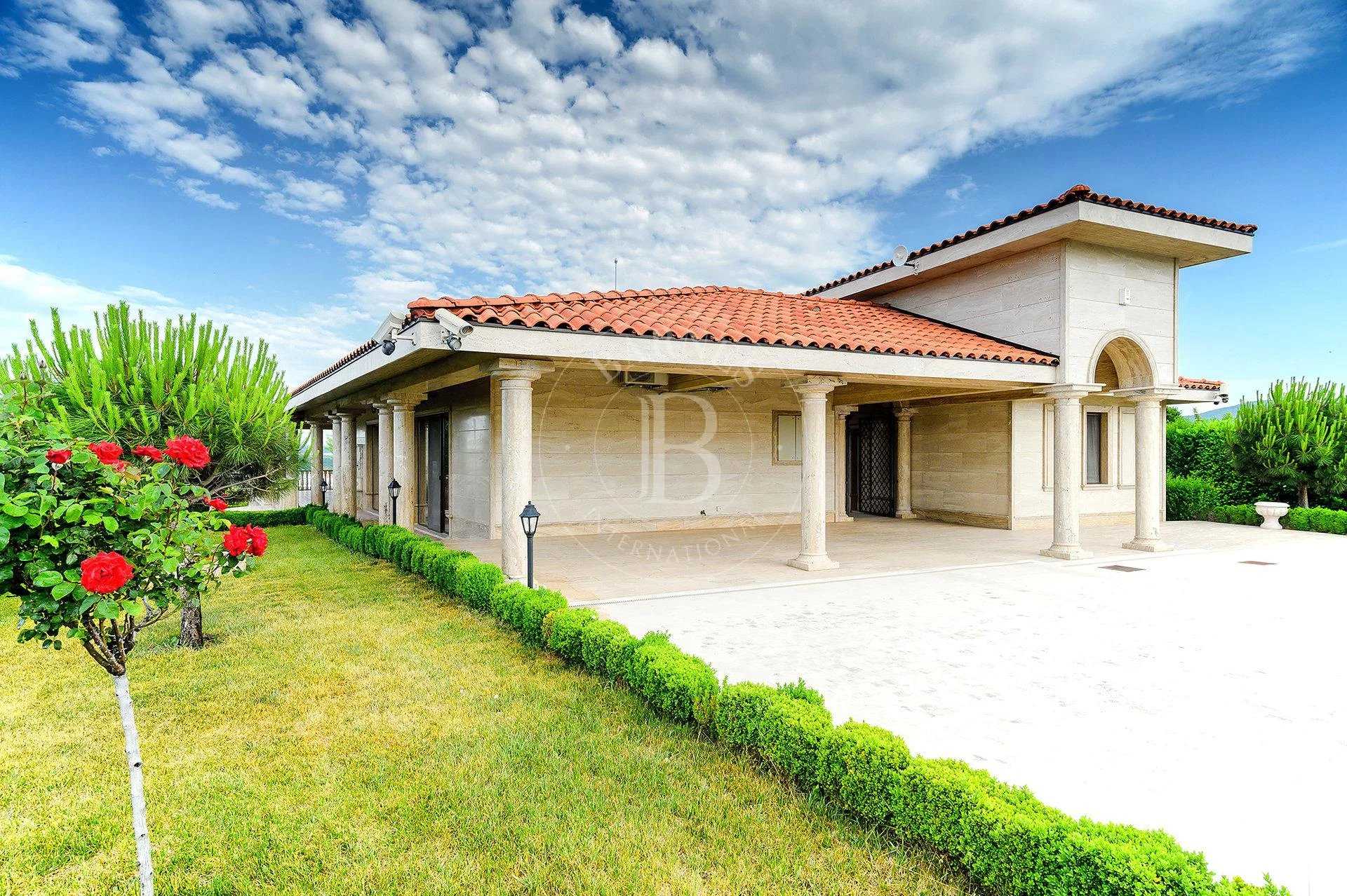 Burgas  - House 5 Bedrooms
