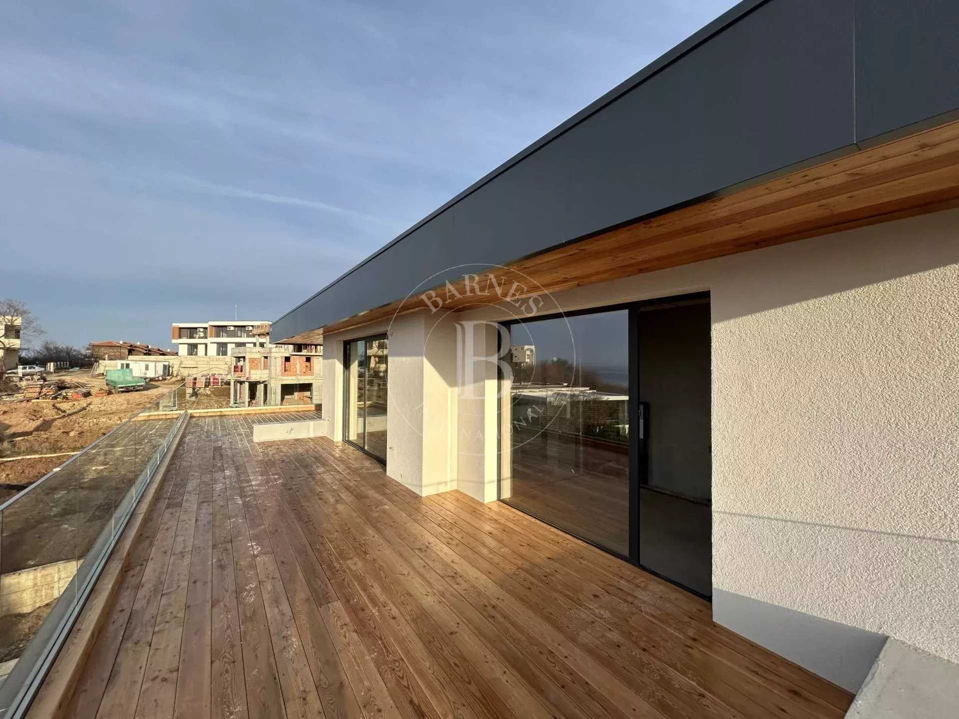 Sozopol  - Maison 8 Pi&egrave;ces 4 Chambres