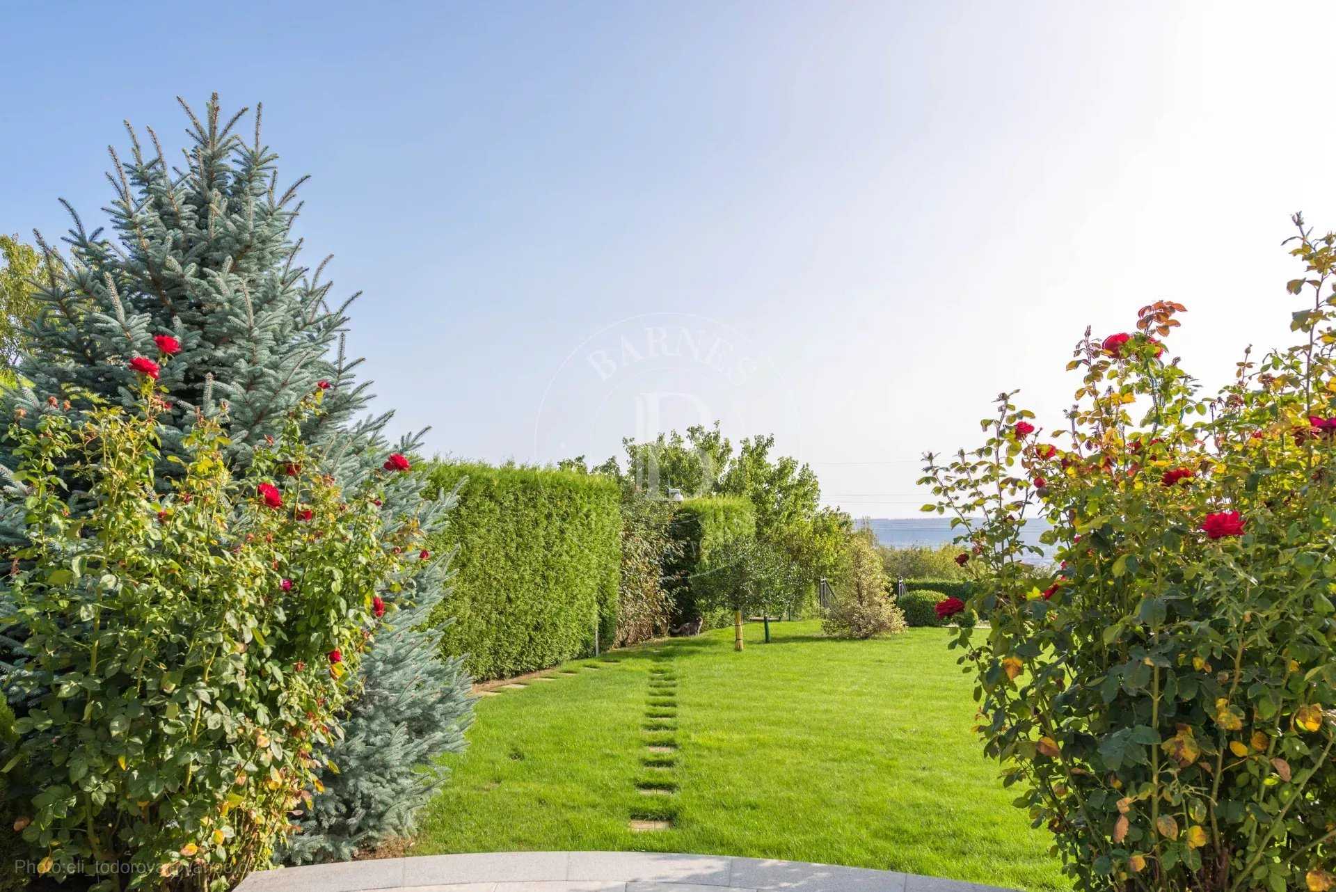 Varna  - Appartement 7 Pi&egrave;ces 4 Chambres