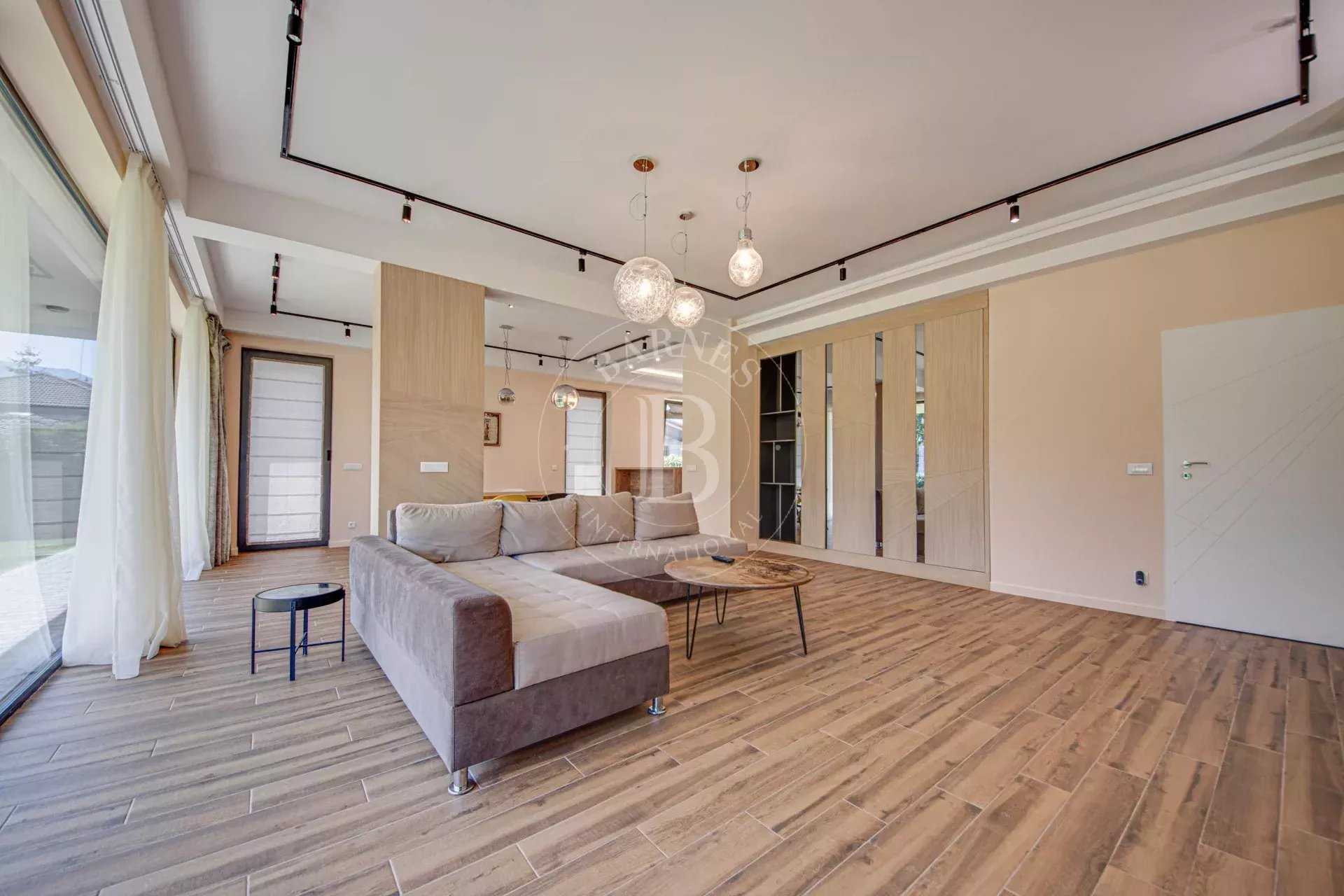 Sofia  - House 4 Bedrooms