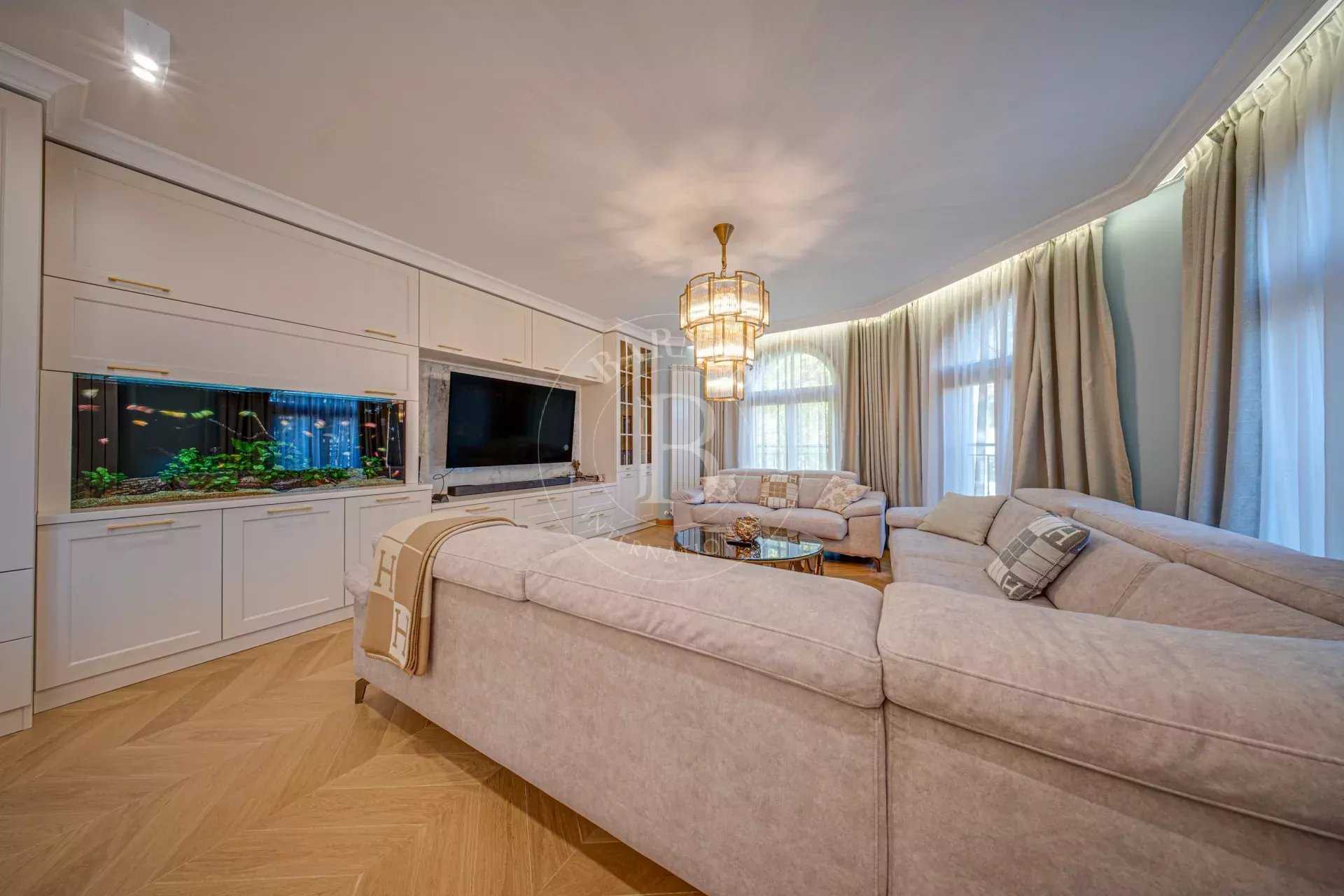 Sofia  - Piso 4 Cuartos 3 Habitaciones