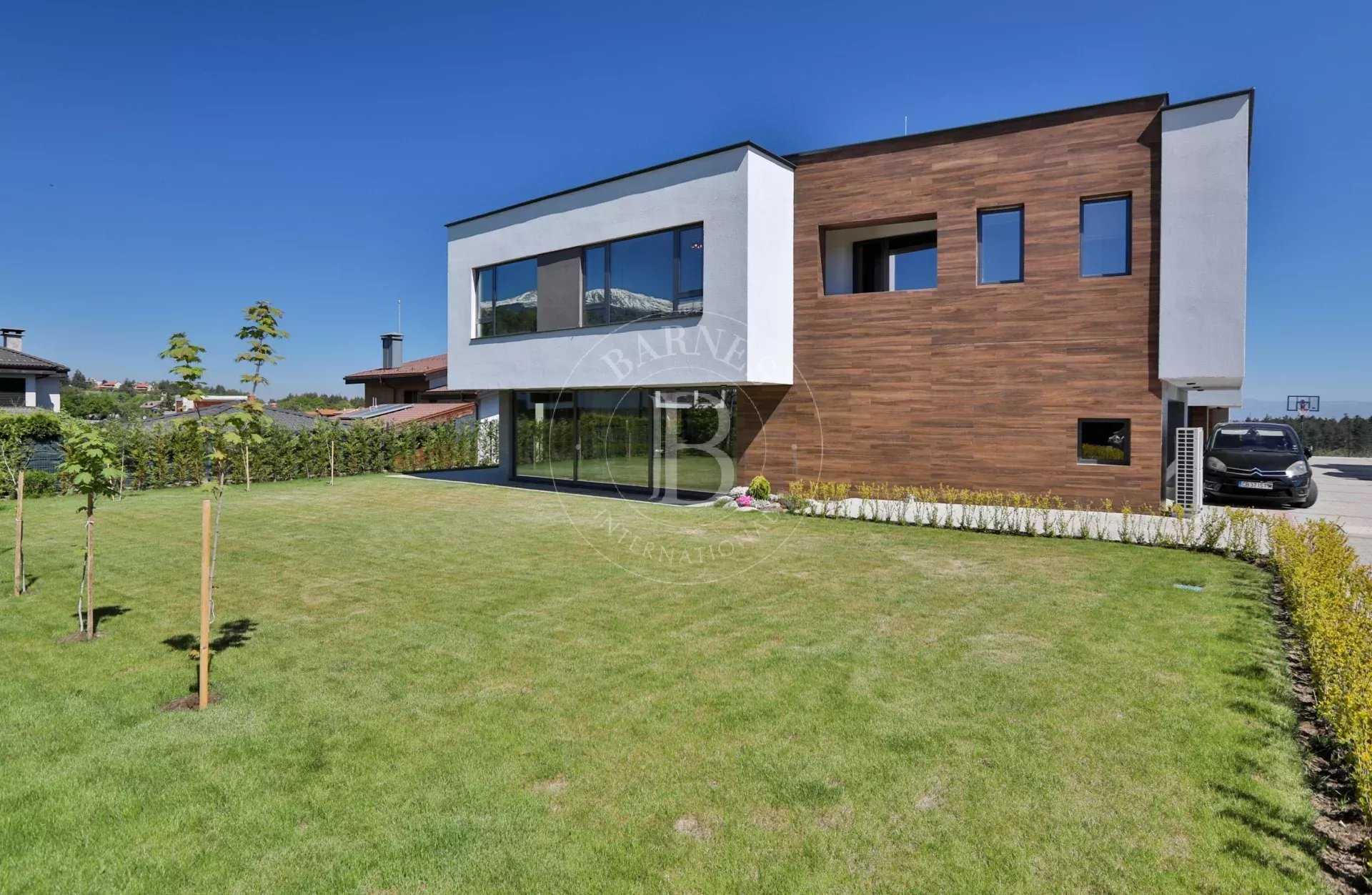 Sofia  - House 4 Bedrooms