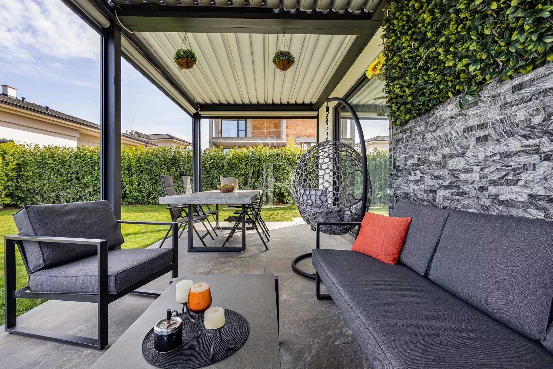 Garmen  - Maison 5 Pi&egrave;ces 4 Chambres