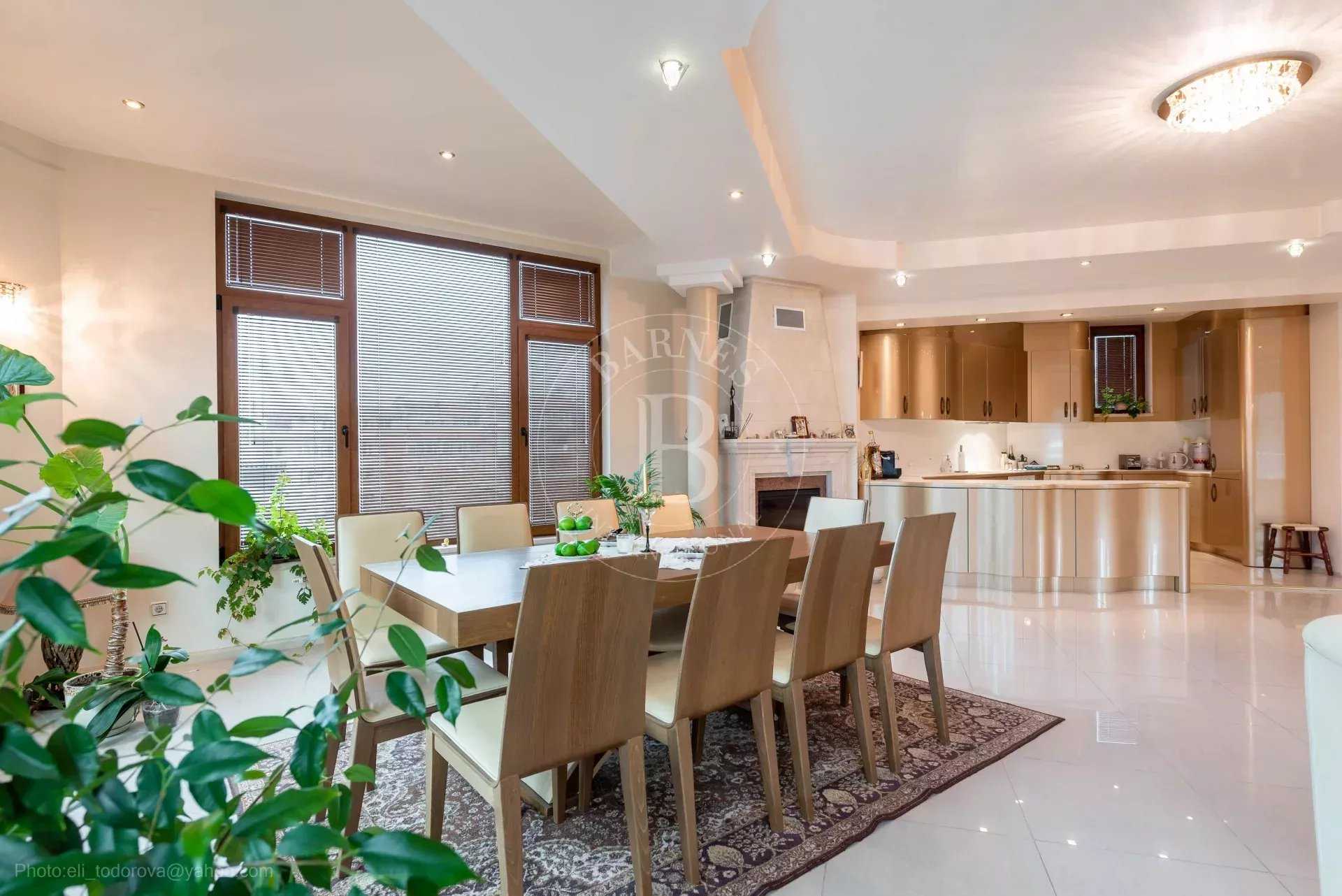 Dobrich  - Maison 5 Pi&egrave;ces 3 Chambres