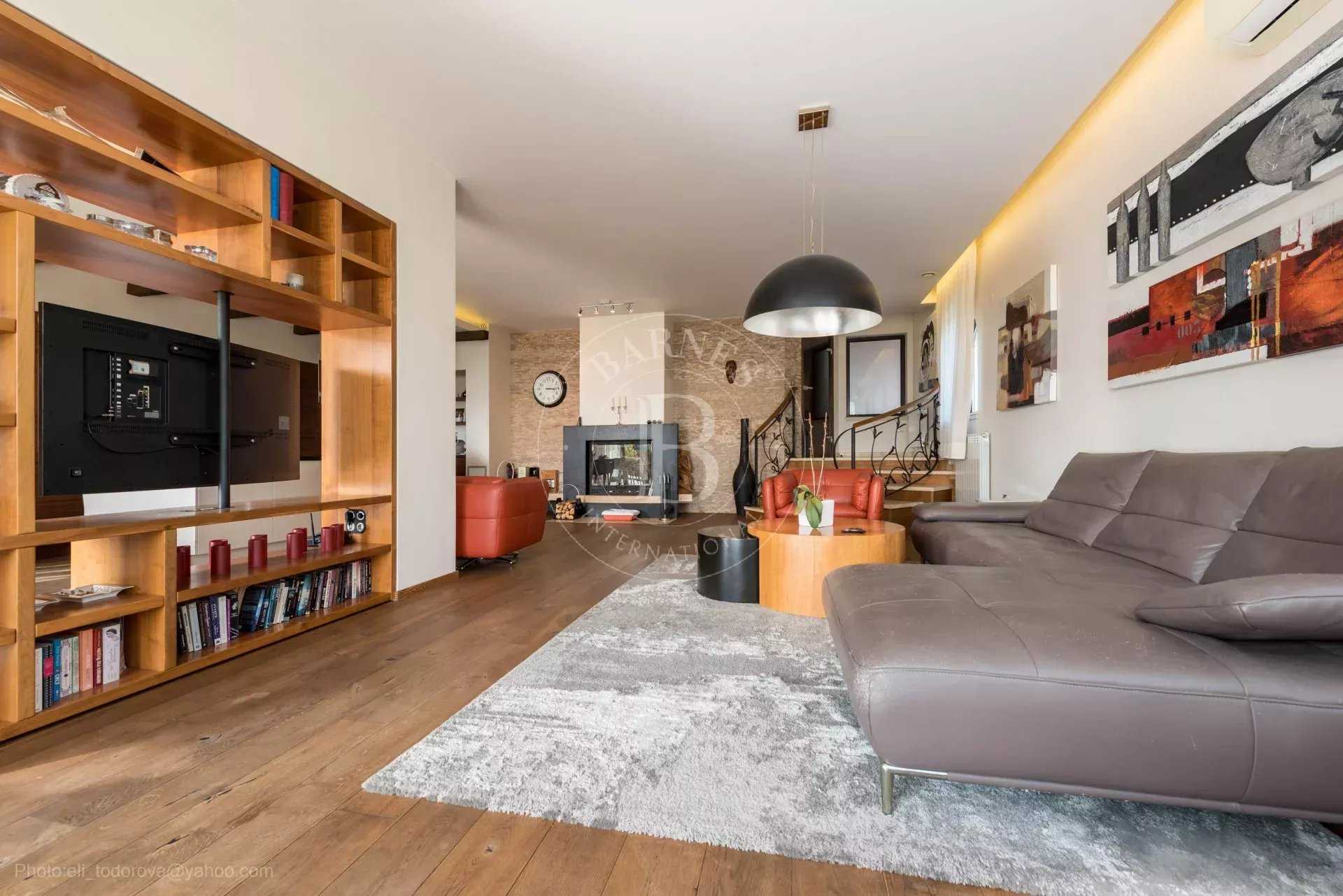 Varna  - Appartement 7 Pi&egrave;ces 4 Chambres