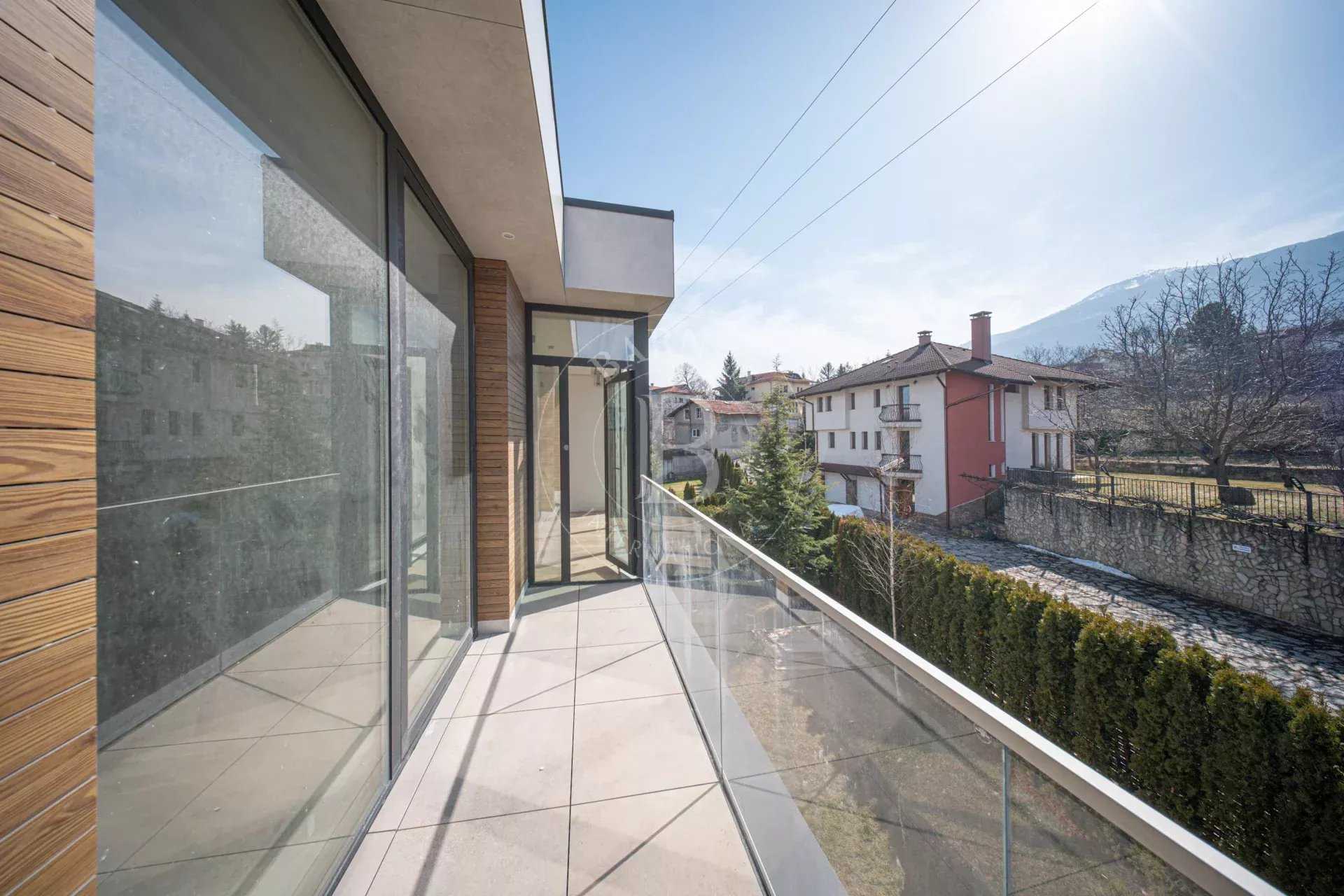 Sofia  - Maison 5 Pi&egrave;ces 3 Chambres