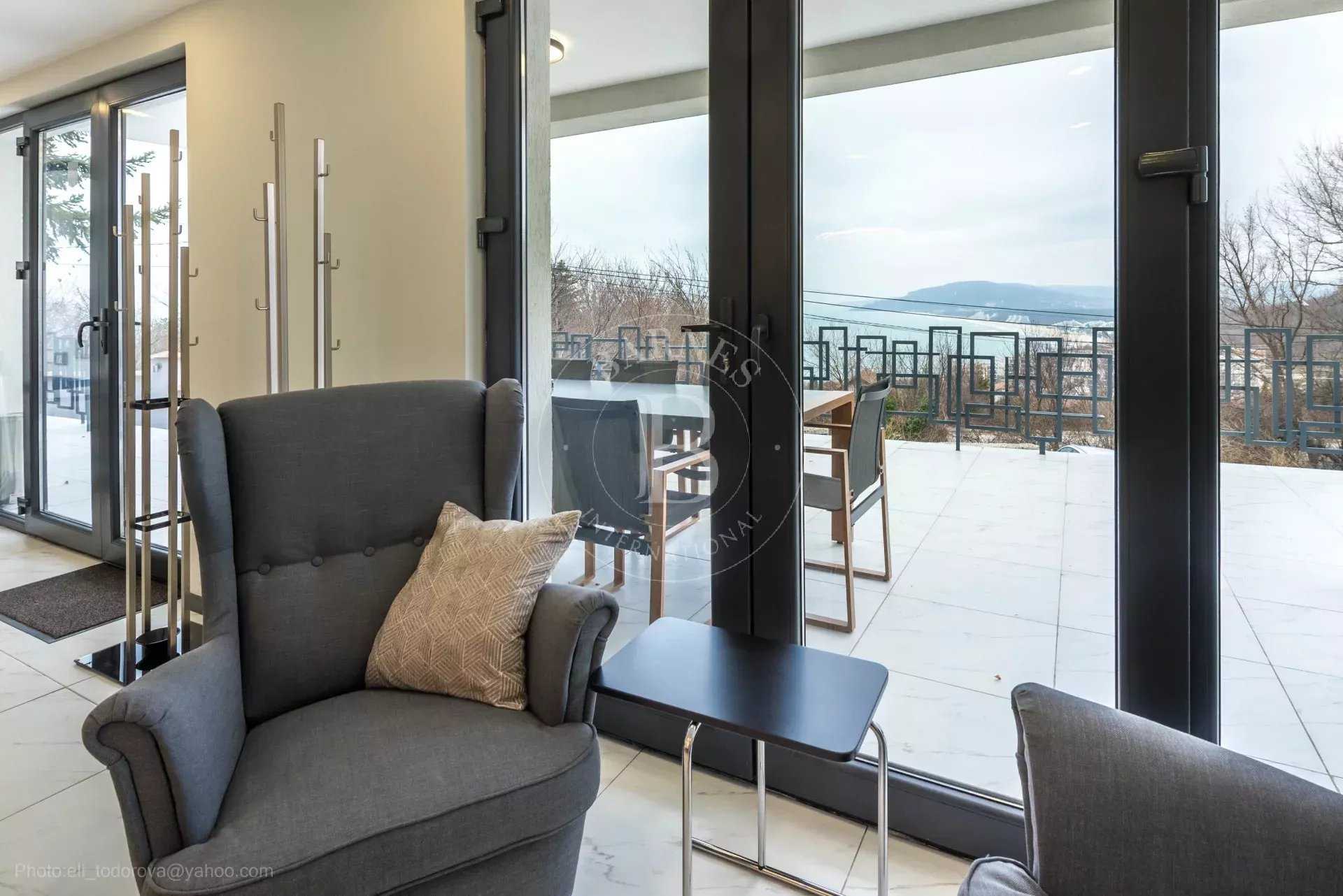 Balchik  - Maison 7 Pi&egrave;ces 5 Chambres