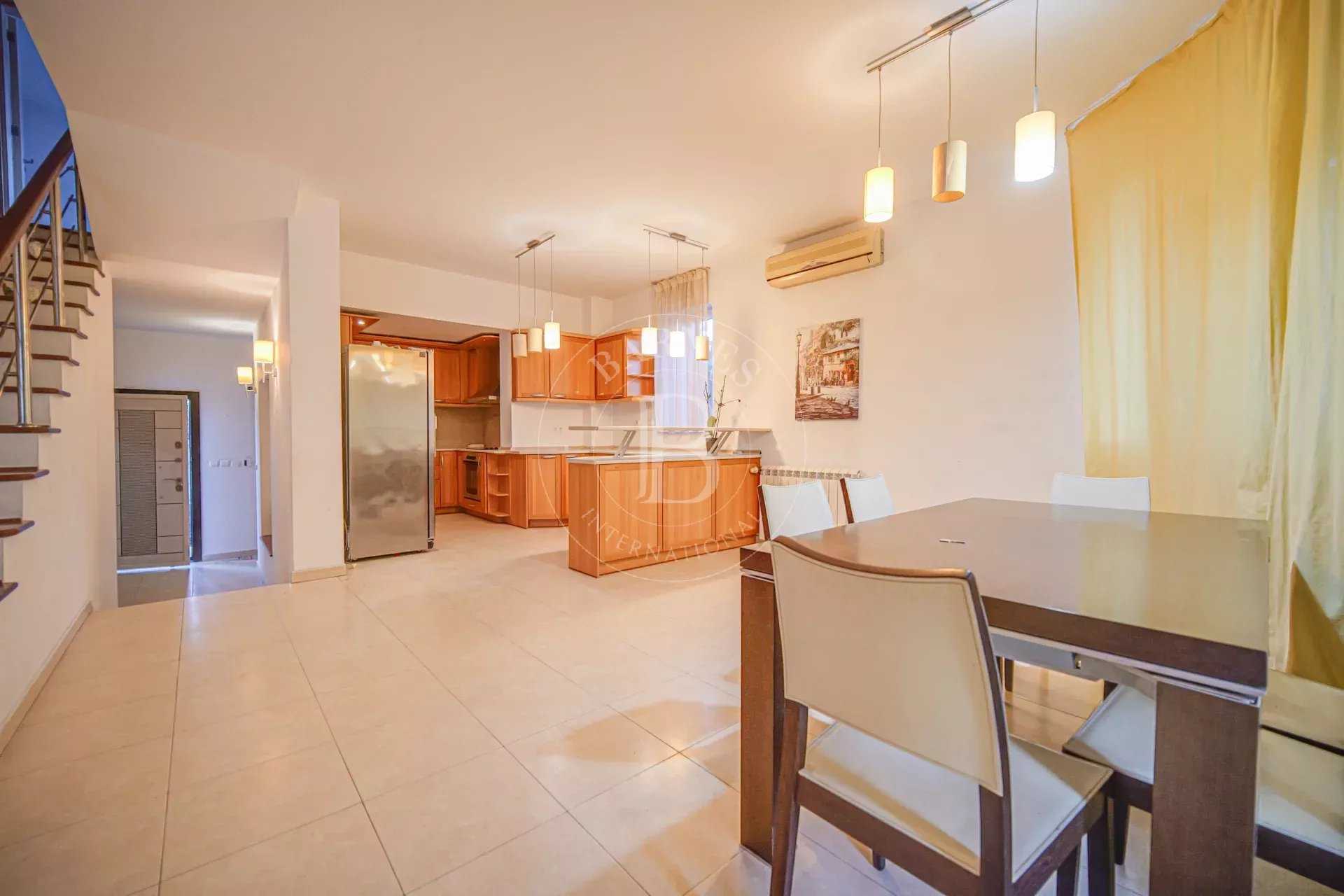 Sofia  - House 4 Bedrooms