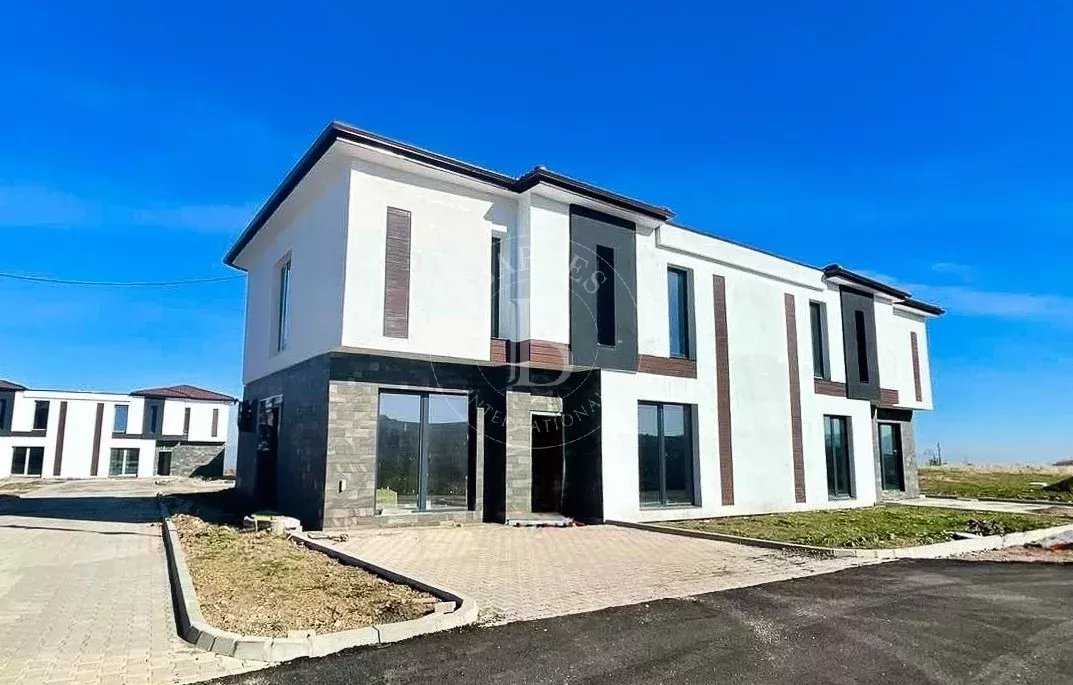 Pozharevo  - Maison 4 Pi&egrave;ces 3 Chambres