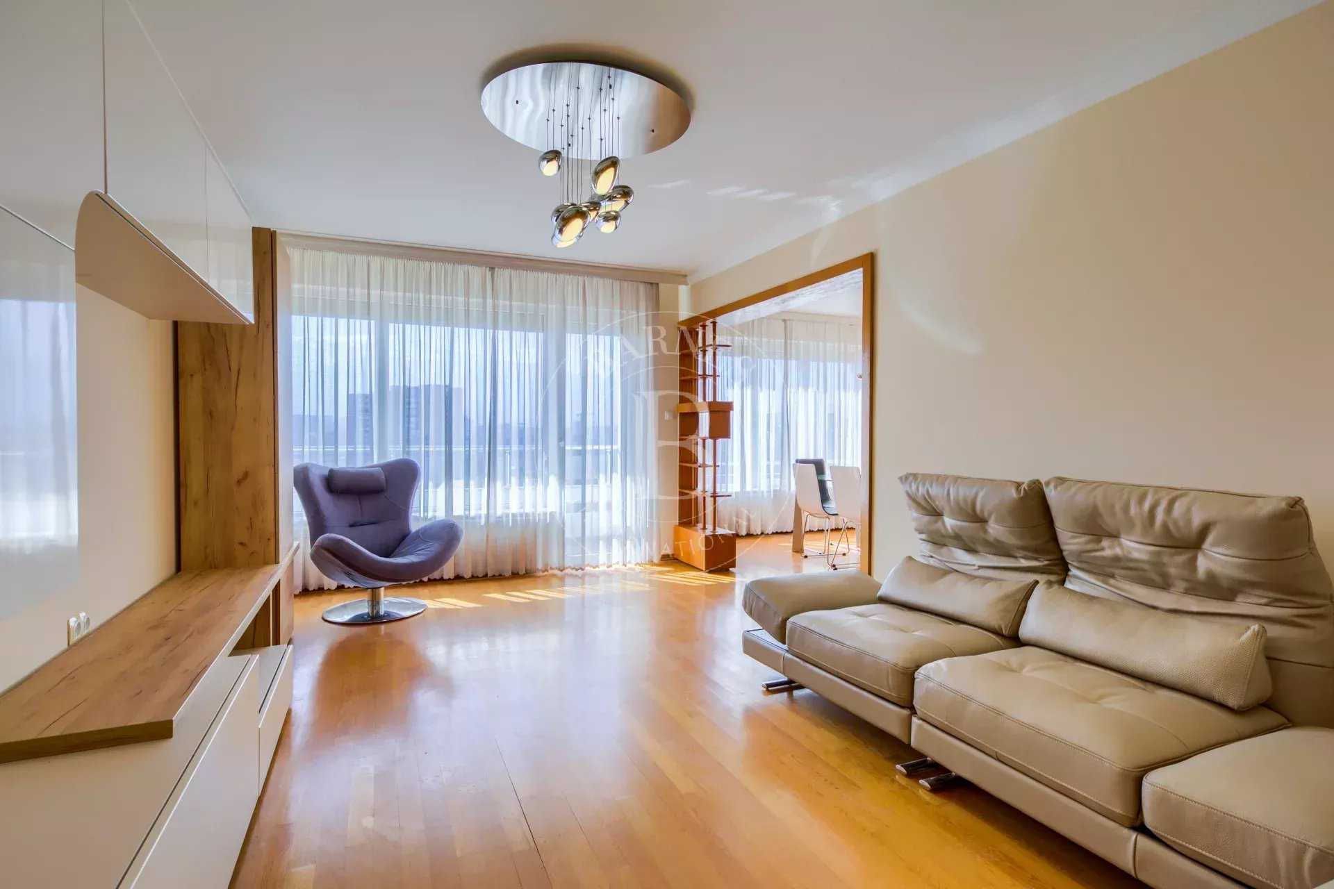 Sofia  - Piso 4 Cuartos 3 Habitaciones