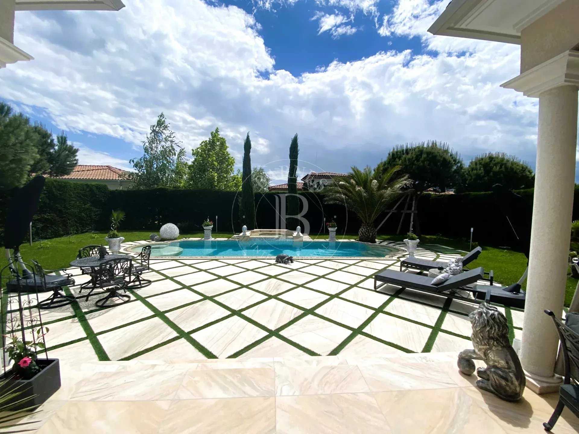 Sunny Beach  - Maison 4 Pi&egrave;ces 2 Chambres