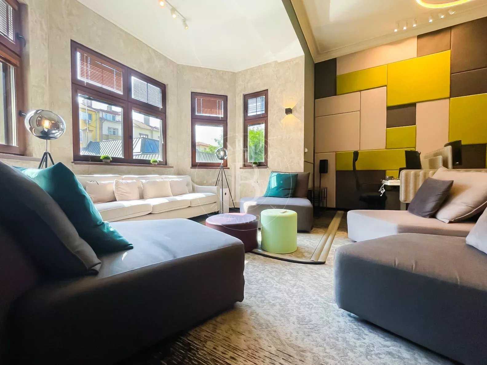 Sofia  - Oficinas 3 Cuartos