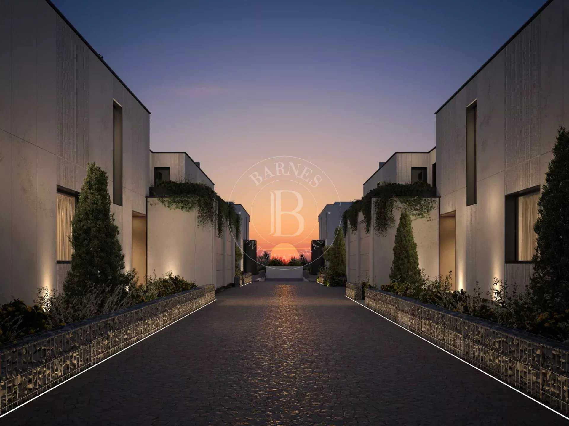 Plovdiv  - Maison 4 Pièces 3 Chambres