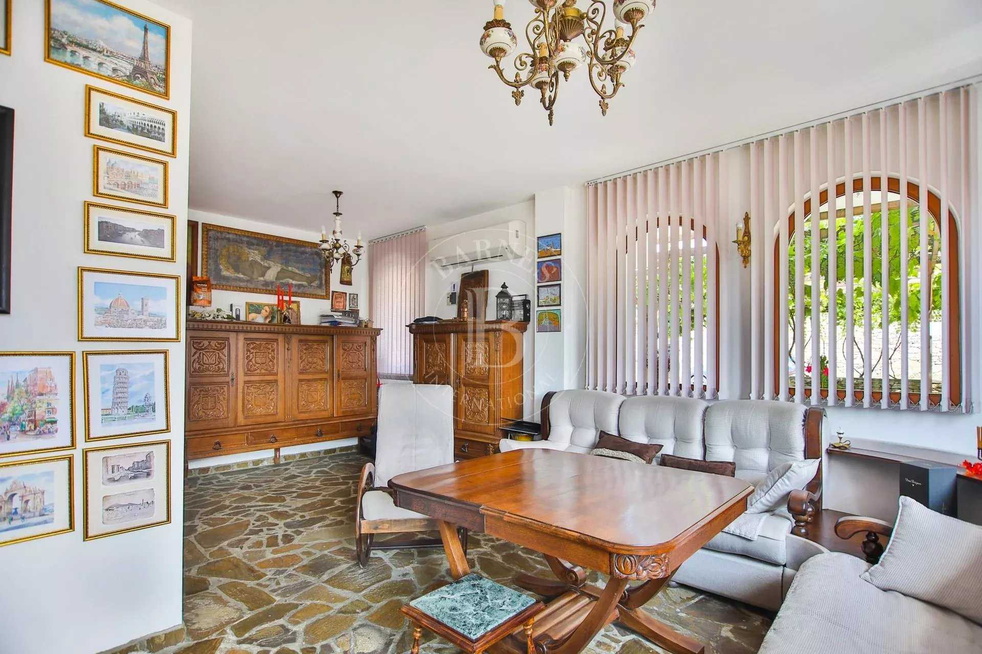 Veliko Tarnovo  - Maison 10 Pièces 8 Chambres