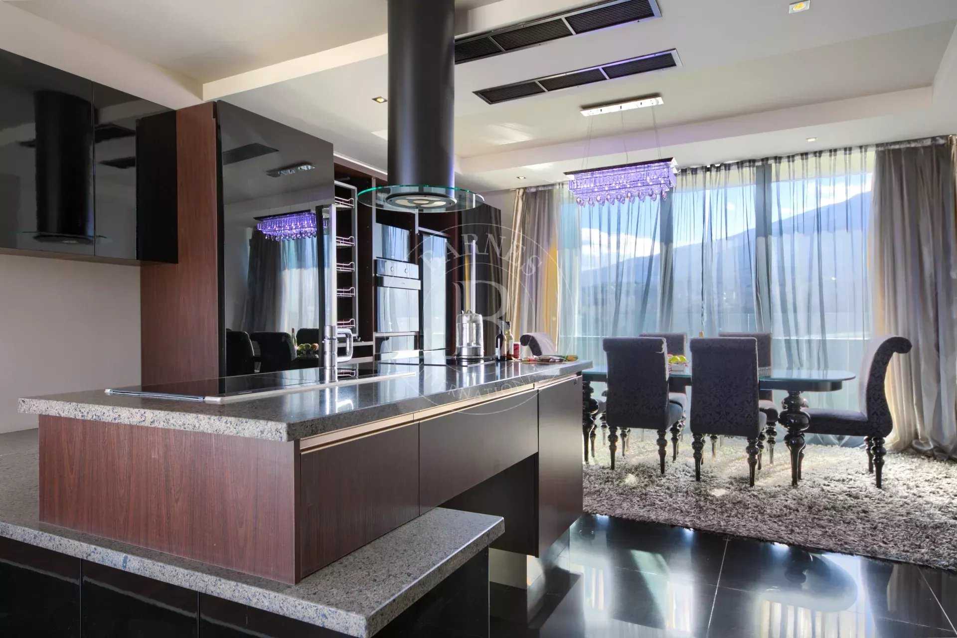 Sofia  - Piso 3 Cuartos 2 Habitaciones