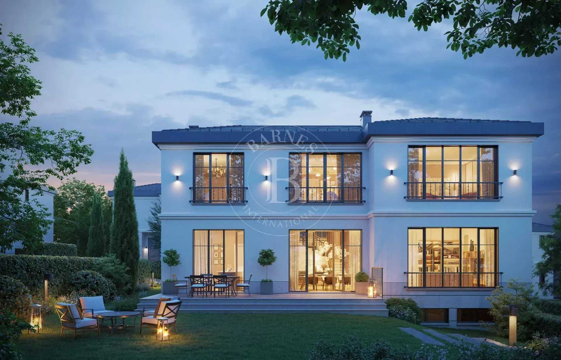 Sofia  - Maison 9 Pièces 4 Chambres