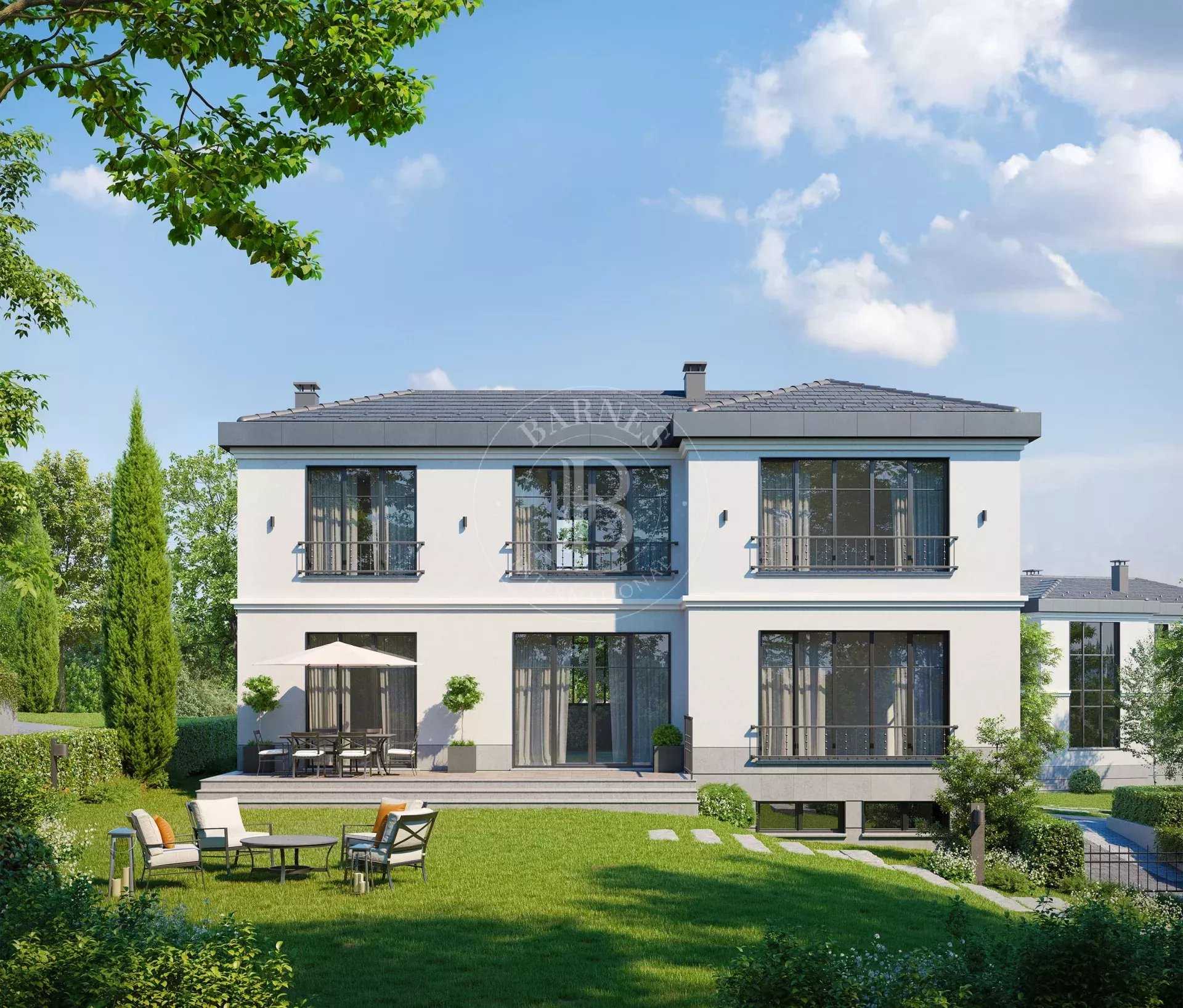 Sofia  - Maison 9 Pièces 4 Chambres