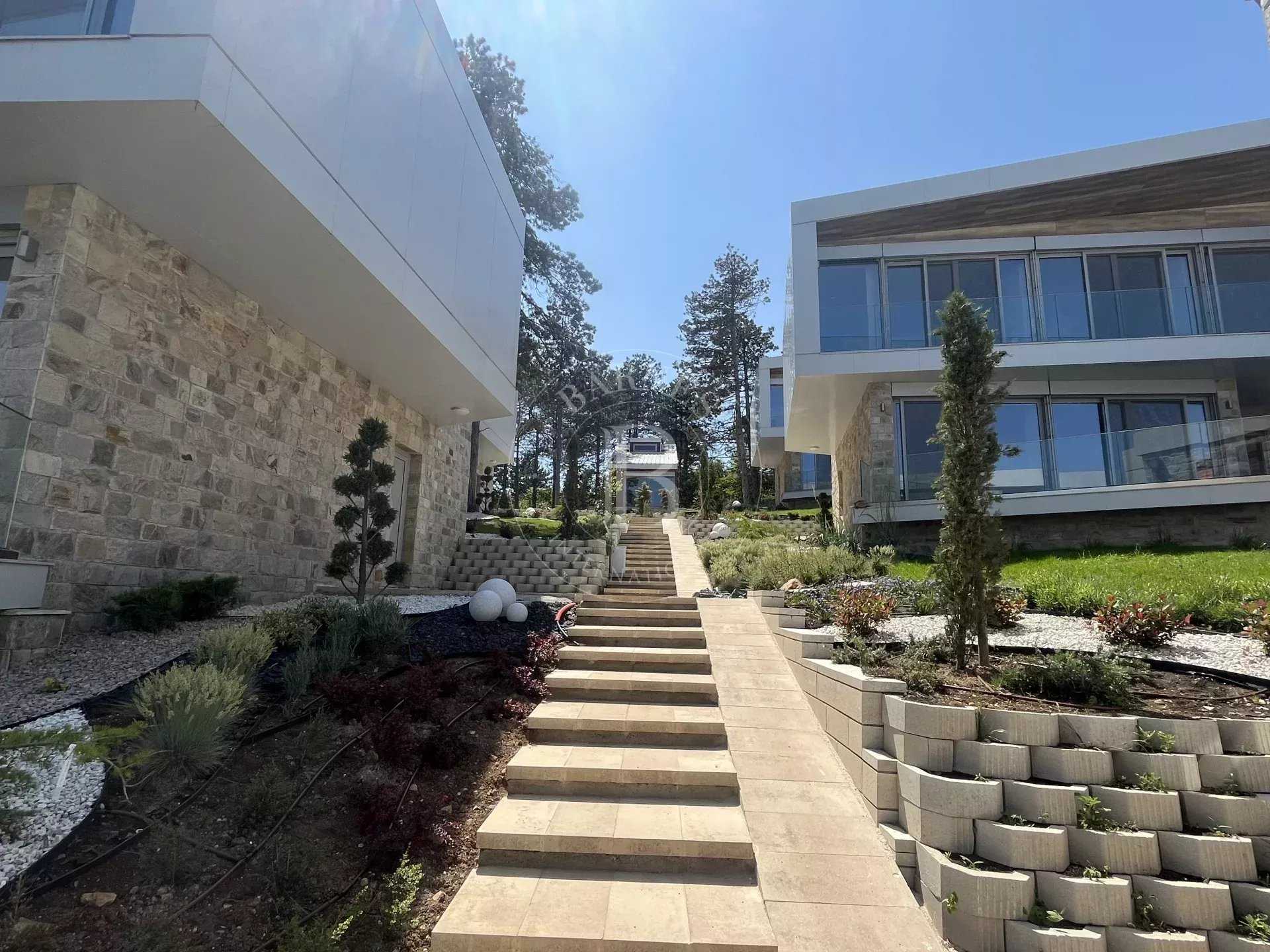 Sozopol  - Maison 4 Pièces 3 Chambres