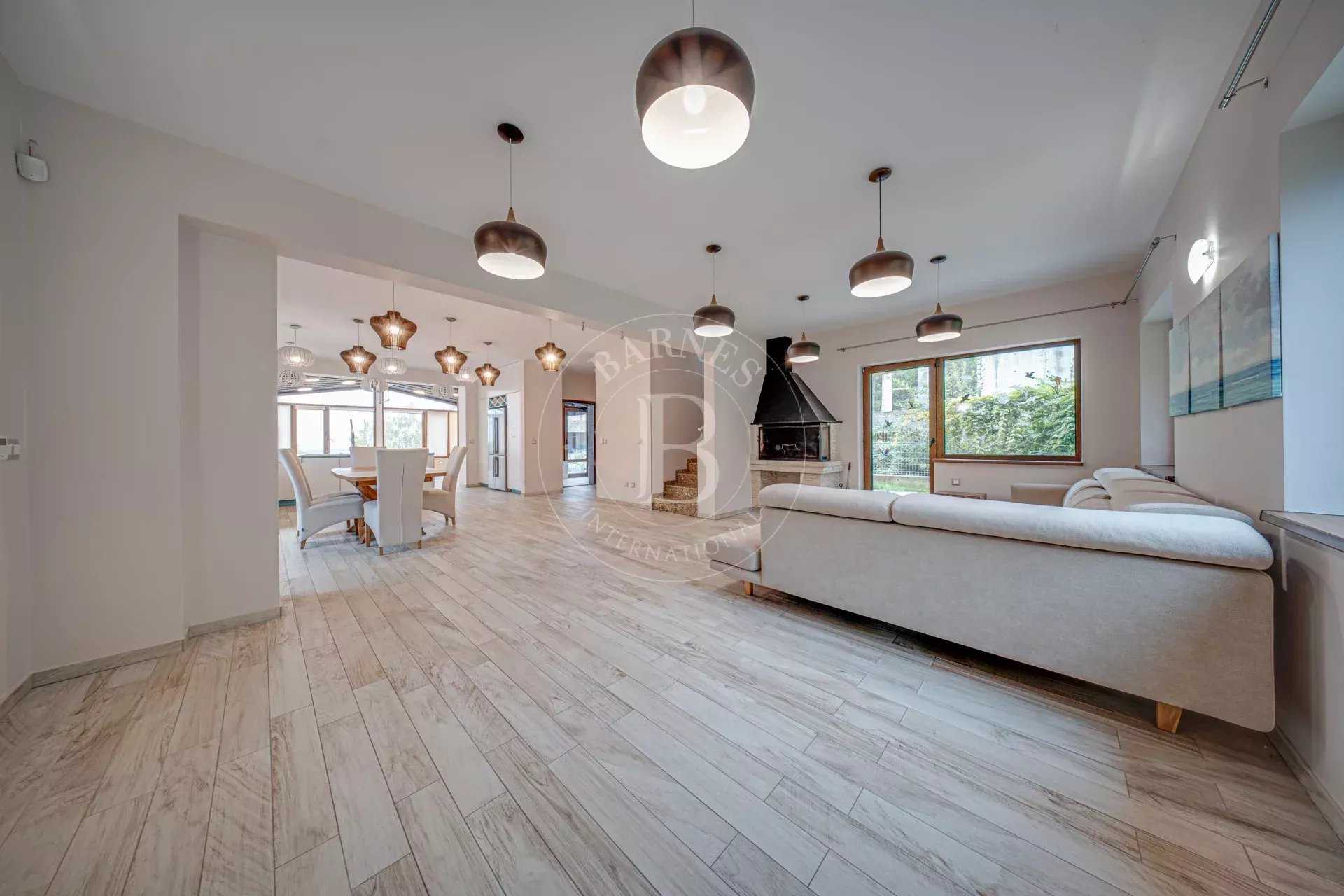 Bistrica  - Piso 7 Cuartos 5 Habitaciones