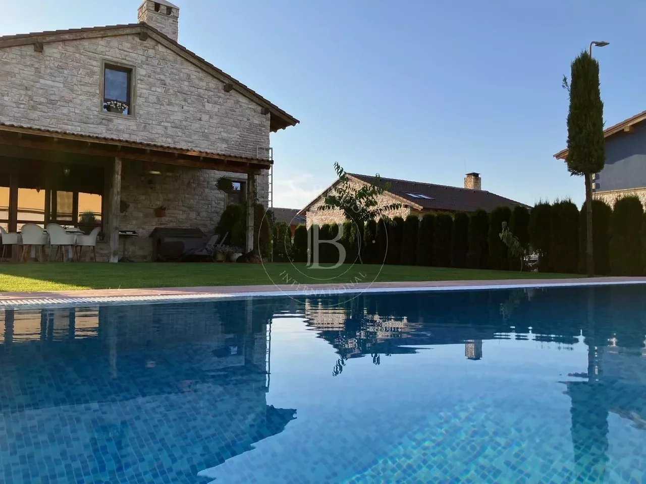 Priseltsi  - Maison 6 Pi&egrave;ces 5 Chambres