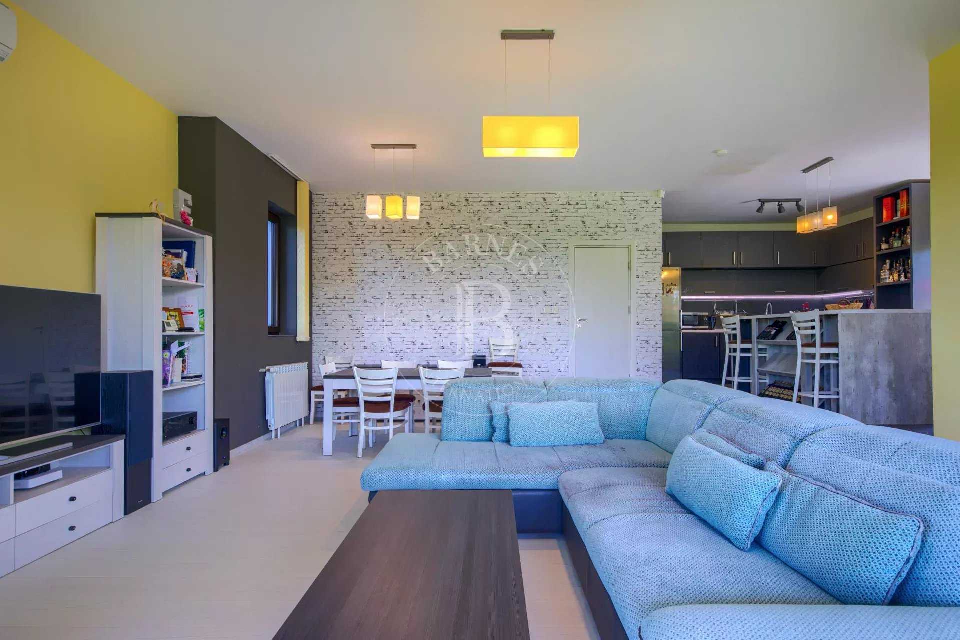 Sofia  - House 5 Bedrooms