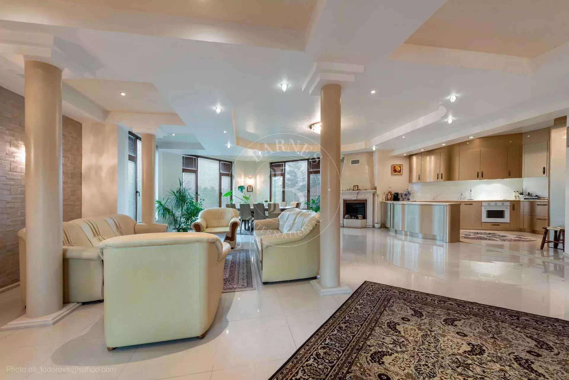 Dobrich  - Maison 5 Pi&egrave;ces 3 Chambres