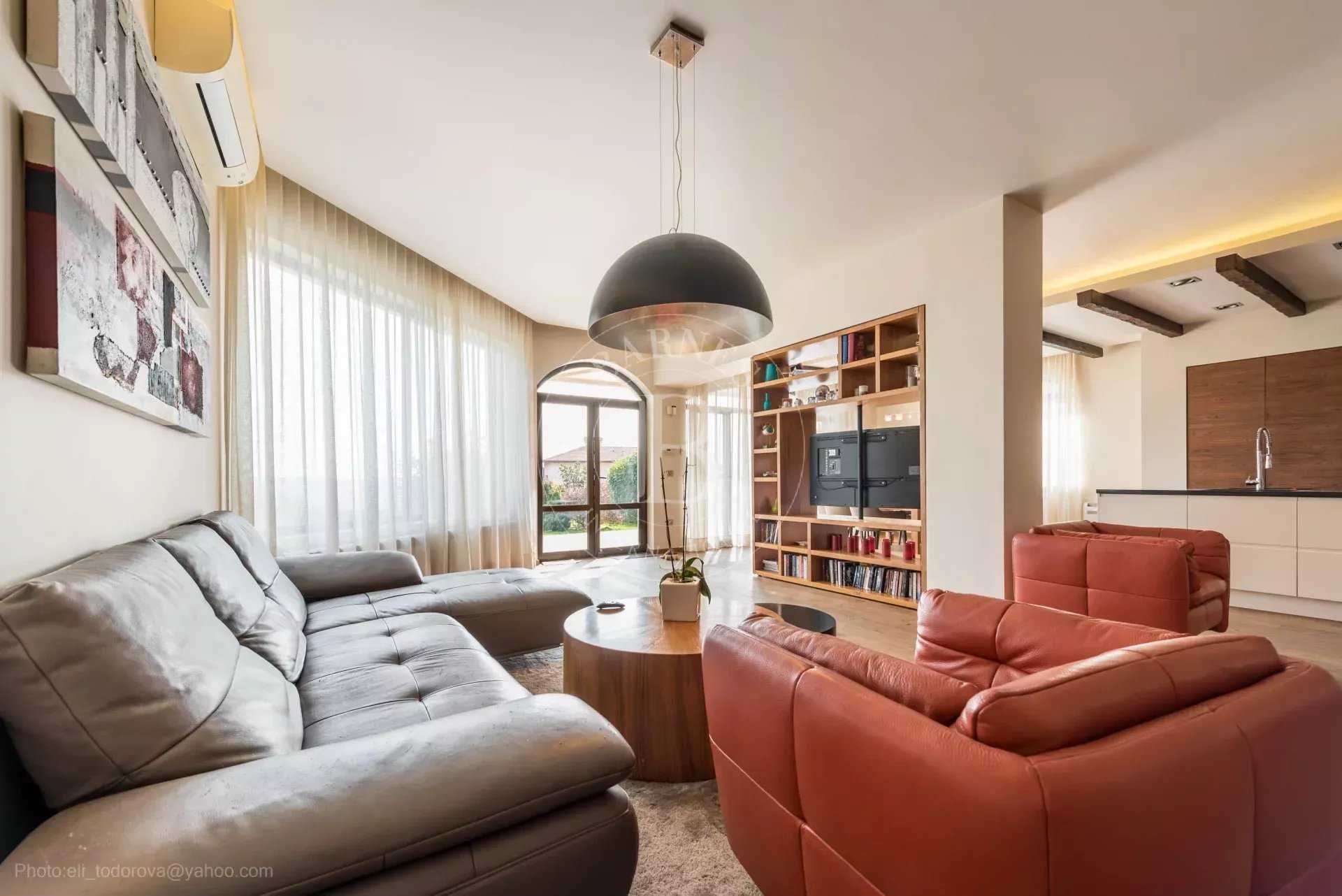 Varna  - Appartement 7 Pi&egrave;ces 4 Chambres