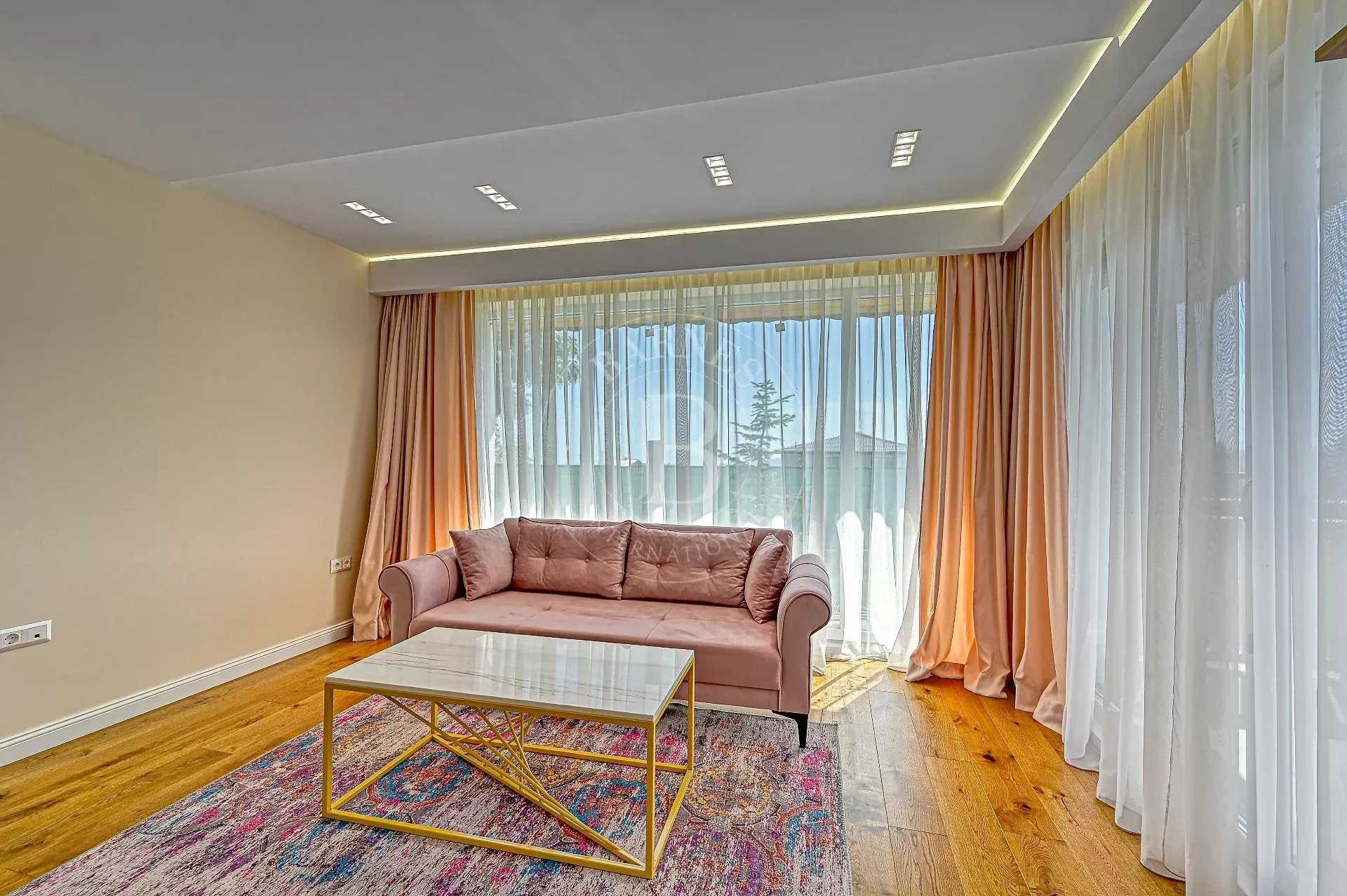 Bistrica  - Maison 10 Pièces 4 Chambres