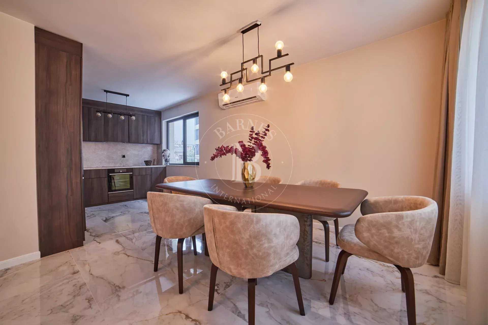 Sofia  - Piso 3 Cuartos 2 Habitaciones