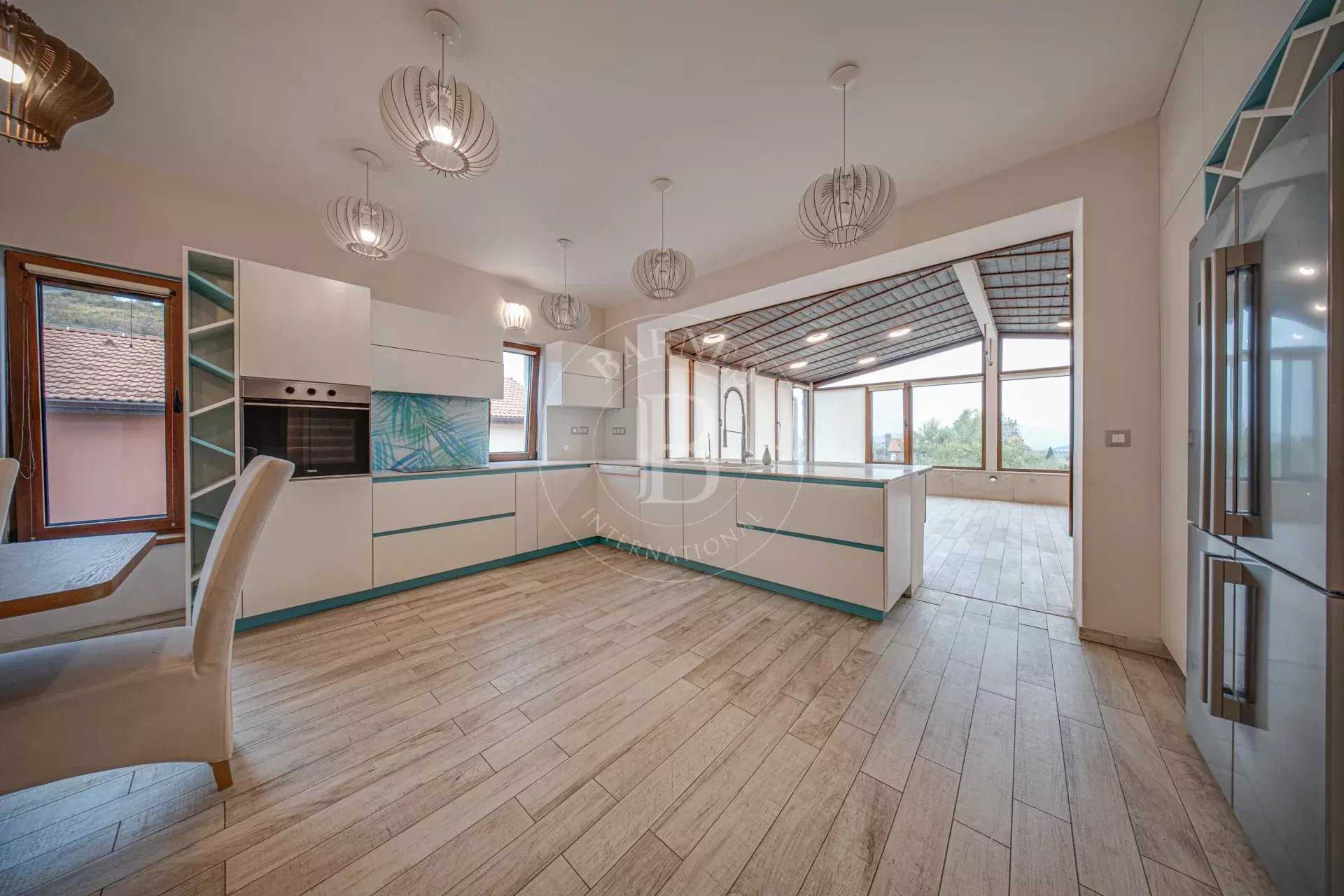 Bistrica  - Piso 7 Cuartos 5 Habitaciones