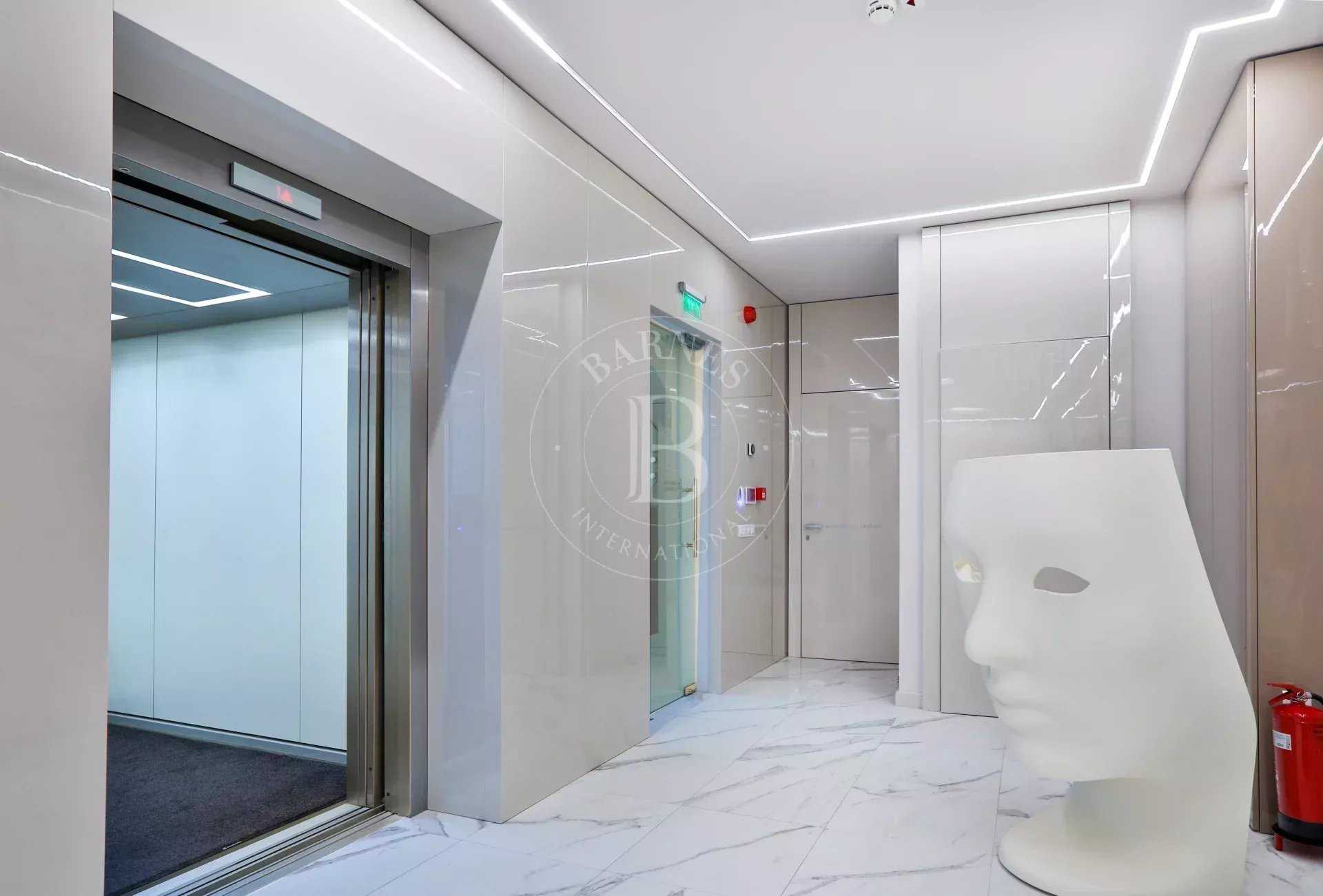 Sofia  - Commerce 16 Pi&egrave;ces